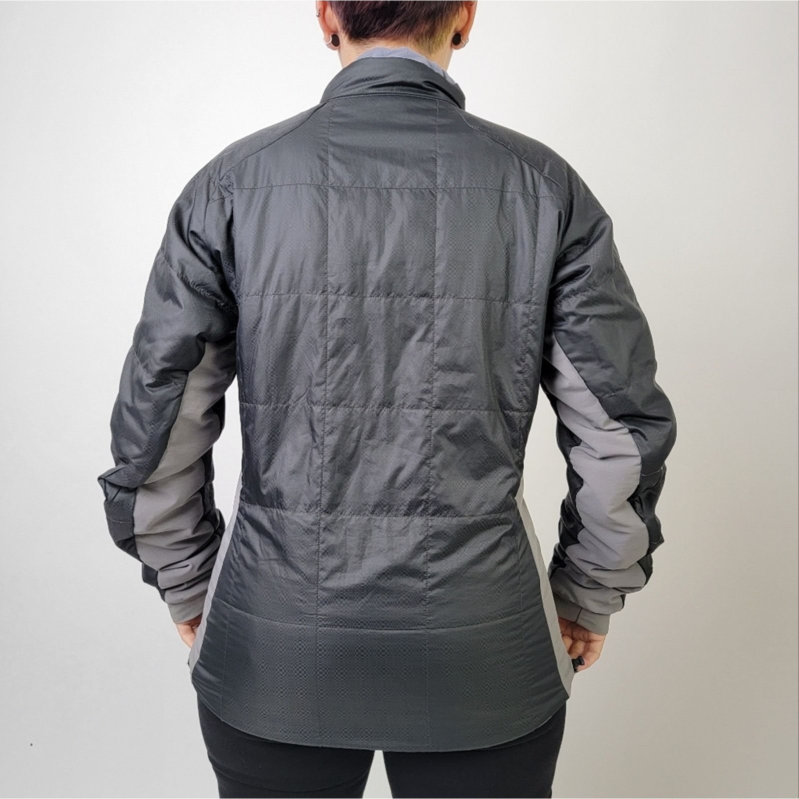 Mountain Hardwear Mountain Hardwear Reversible Quilted Puffer Ski Jacket - M Size M / US 6-8 / IT 42-44 - 7 Thumbnail