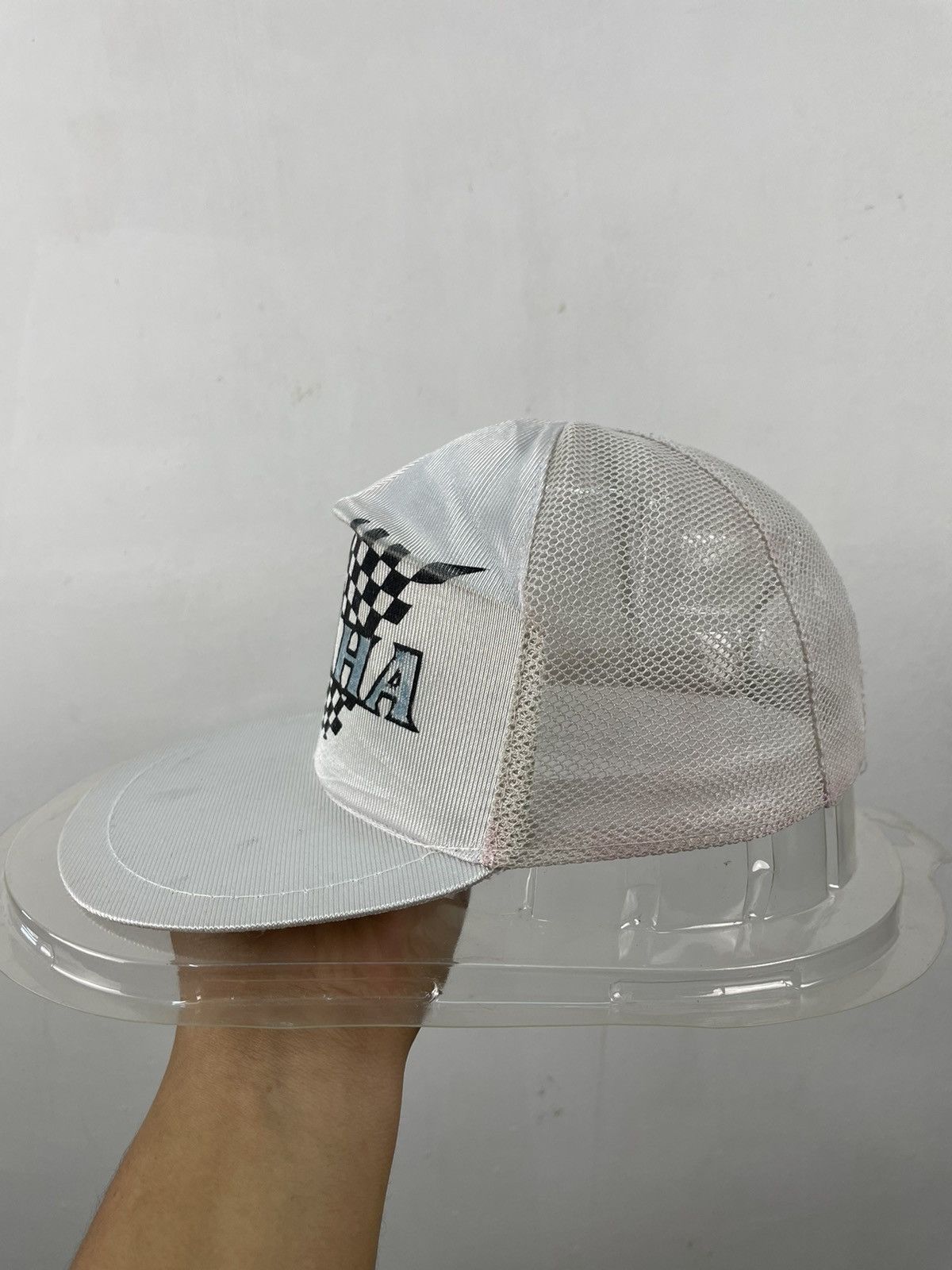 Yamaha Vintage Team Yamaha Racing Trucker Cap Yamaha FZR1000 Size ONE SIZE - 2 Thumbnail