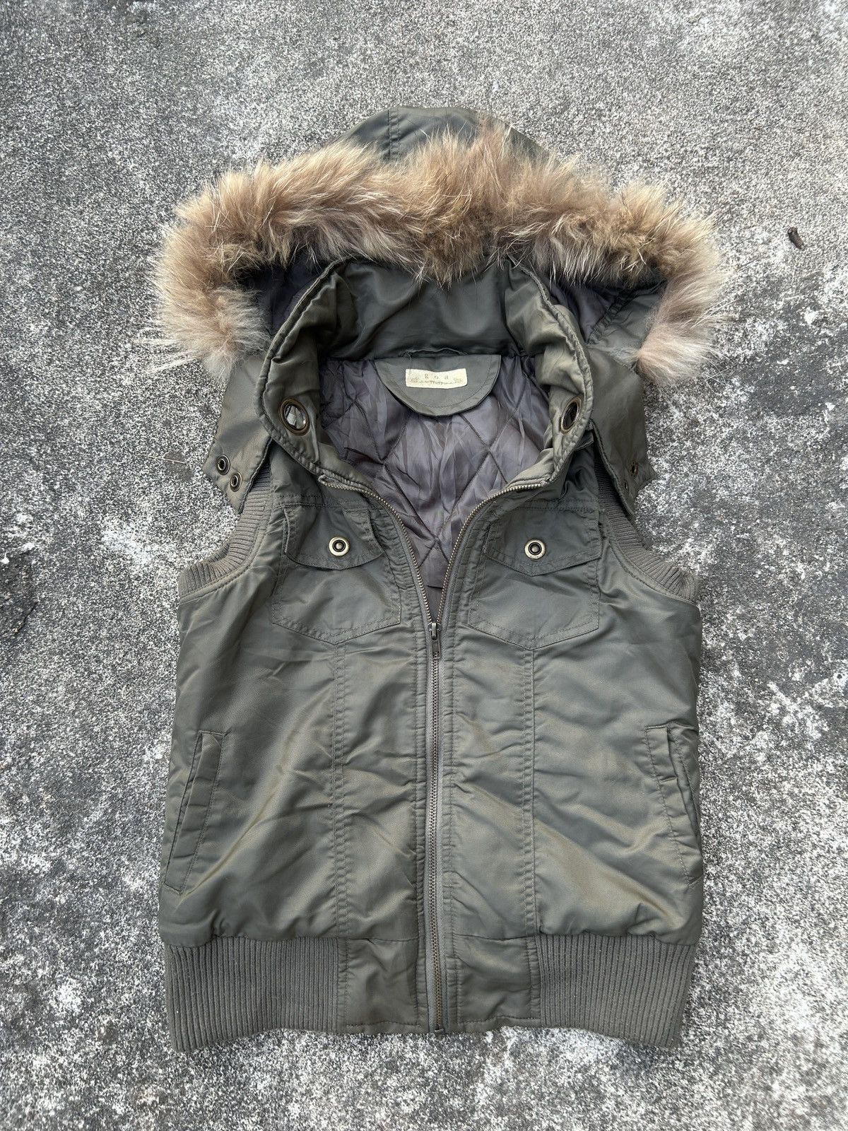 GOA 2000s G.O.A Japanese archive Fur Vest Jacket Size US M / EU 48-50 / 2 - 1 Thumbnail
