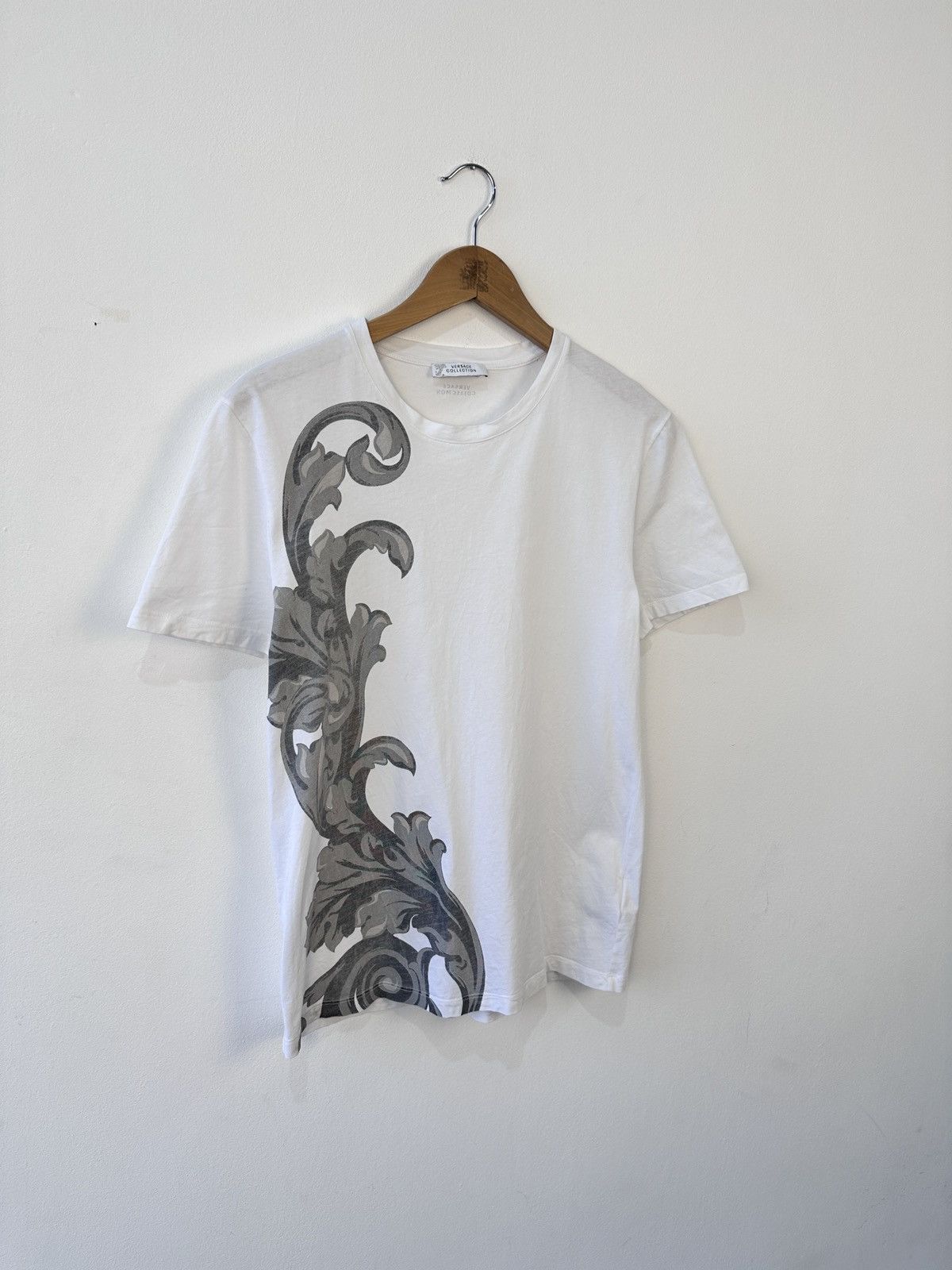 Versace Versace Collection T-Shirt Baroque Graphic Print Size S Size US S / EU 44-46 / 1 - 3 Thumbnail