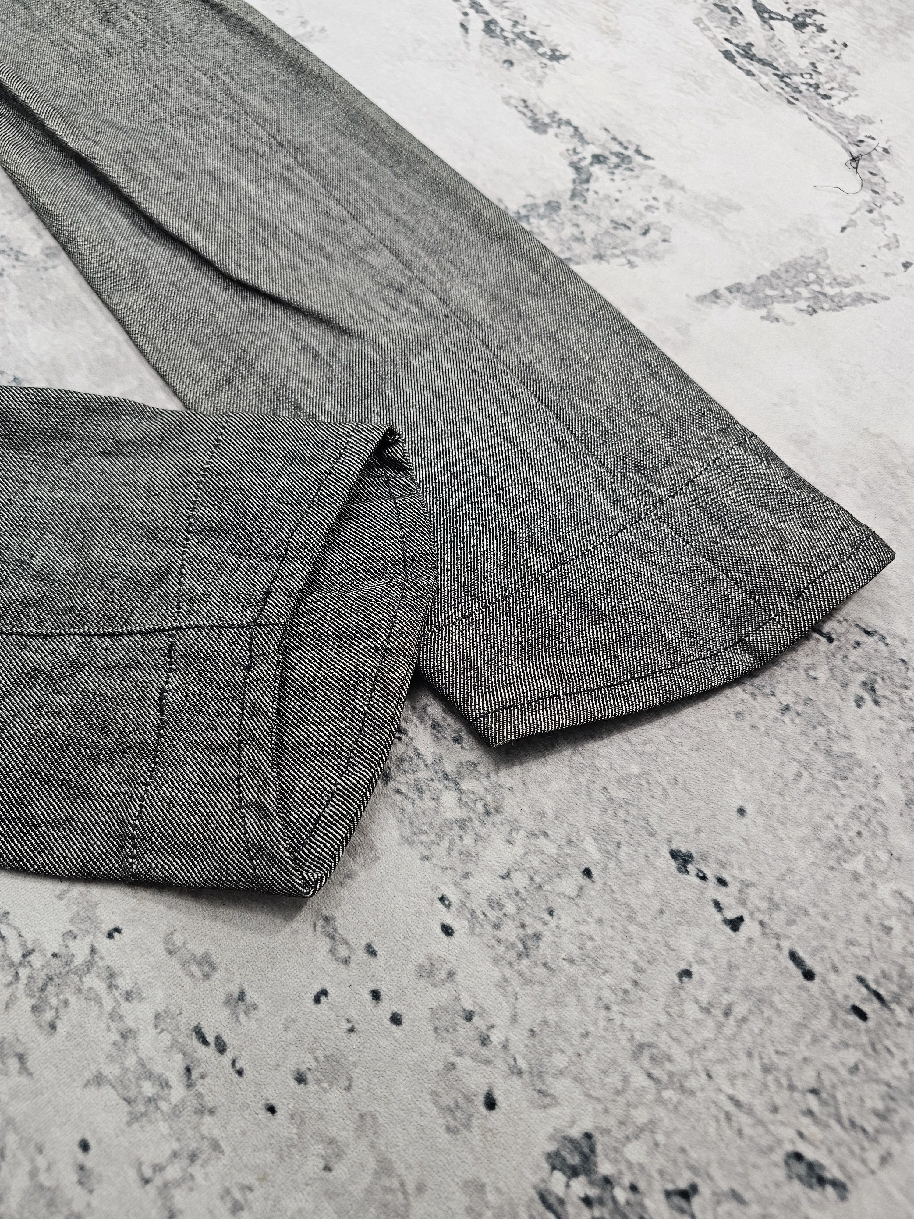 Levi's Vintage Clothing Vtg LEVIS Engineered Regular Fit Twisted Black Jeans L0562 Size US 27 - 6 Thumbnail