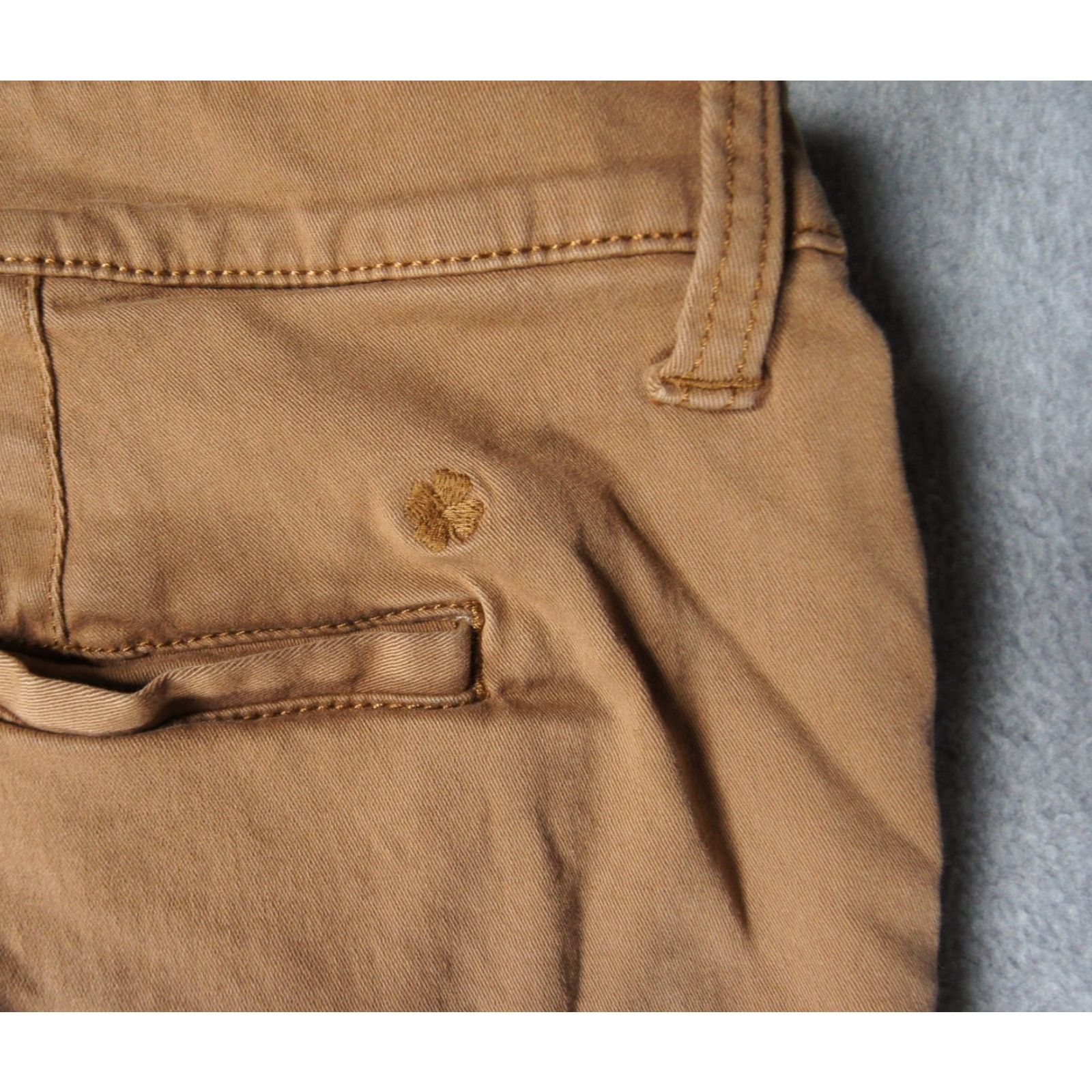 Lucky Brand Lucky Brand Pants Mens 38x28 Beige Chino Athletic 410 Stretch Adult Casual Regular 5-Pocket Design Front Flat Front Belt Loops Zip Cotton Spandex Size US 38 / EU 54 - 5 Thumbnail