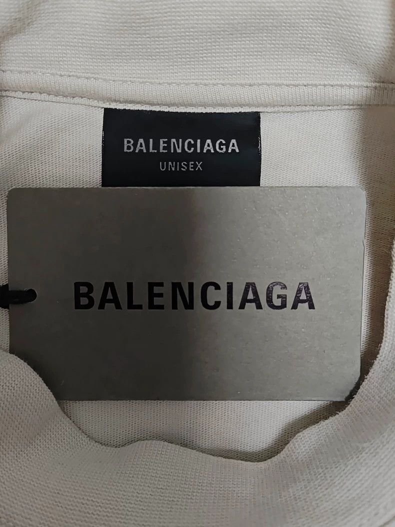 Balenciaga Balenciaga size 1 Apple Be Different Embroidered Logo Washe Size US M / EU 48-50 / 2 - 4 Thumbnail
