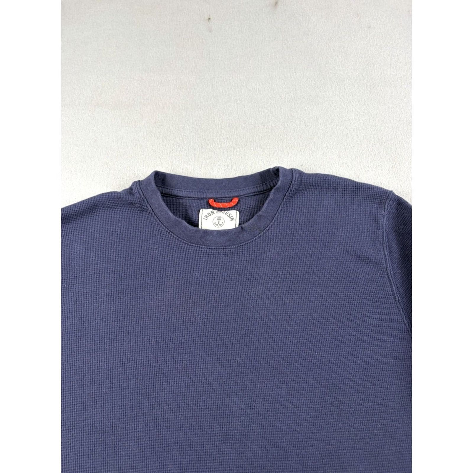 Vintage Iron & Resin Henley Shirt XL Blue Thermal Waffle Knit Long Sleeve Crew Neck Men Size US XL / EU 56 / 4 - 2 Thumbnail