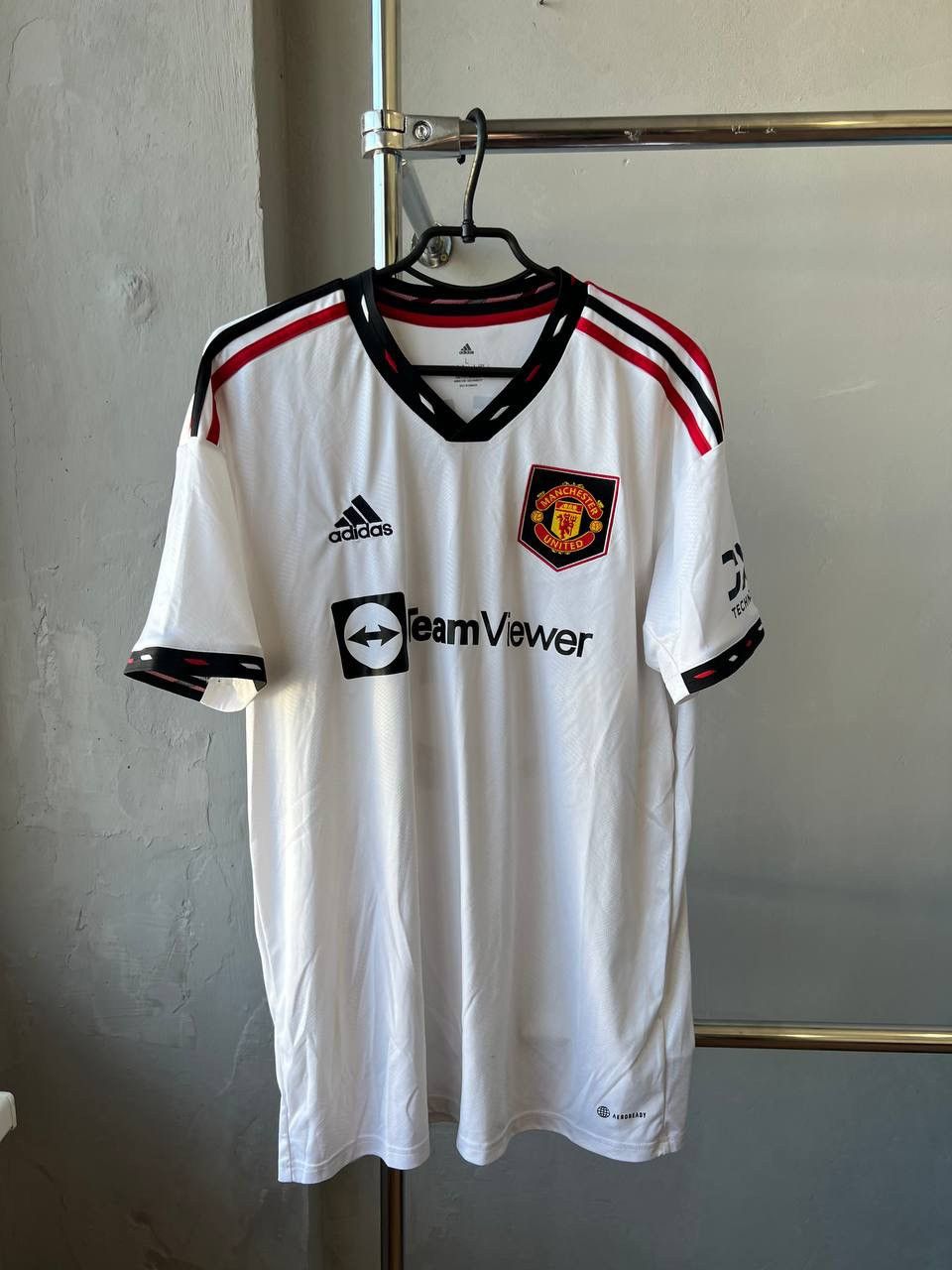 Adidas 2022/23 MANCHESTER UNITED #18 CASEMIRO AWAY SOCCER JERSEY L Size US L / EU 52-54 / 3 - 2 Thumbnail