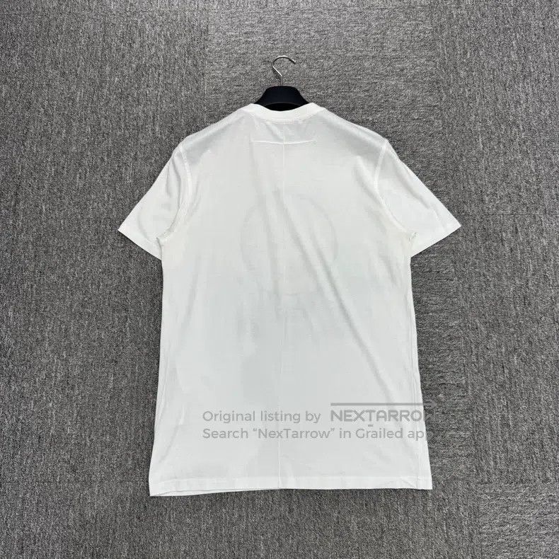 Givenchy Givenchy Madonna Print Short Sleeve (Size M) Size US M / EU 48-50 / 2 - 5 Thumbnail