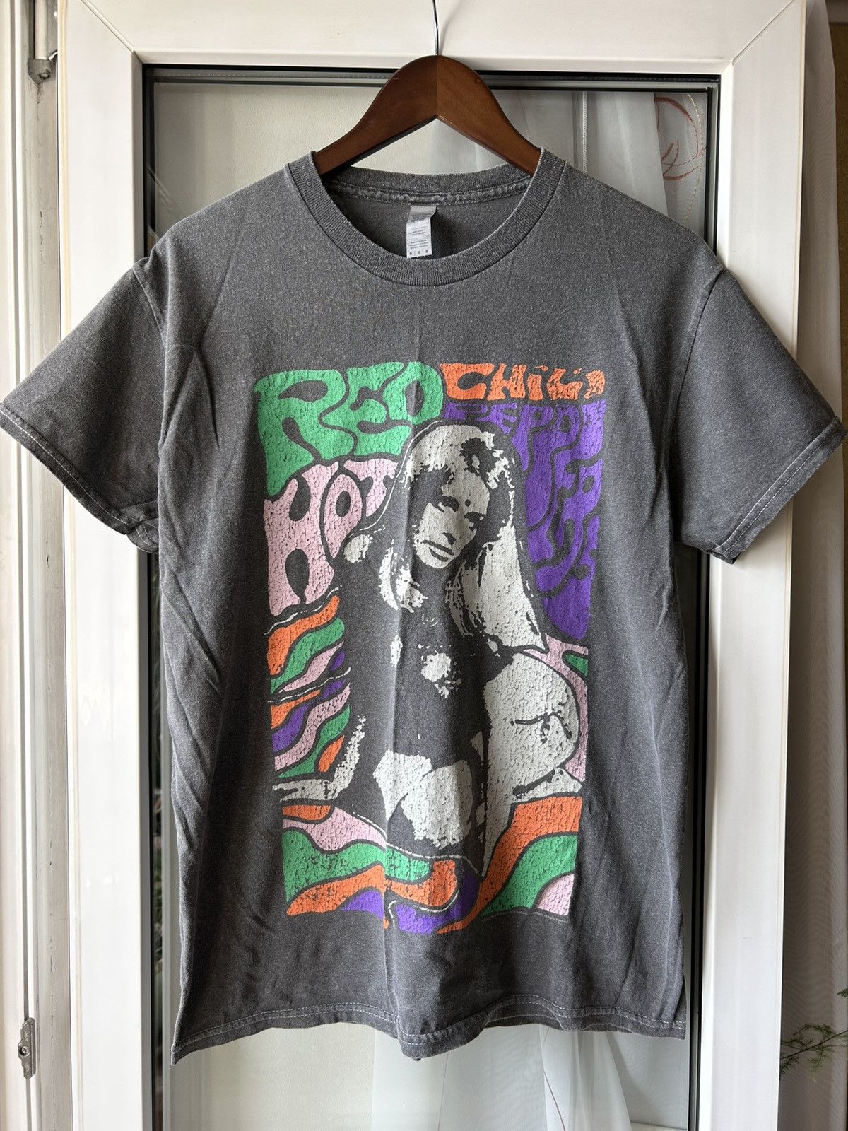 Band Tees Red Hot Chili Peppers 2023 Girl Tee Y2K RHCP Size US M / EU 48-50 / 2 - 1 Thumbnail
