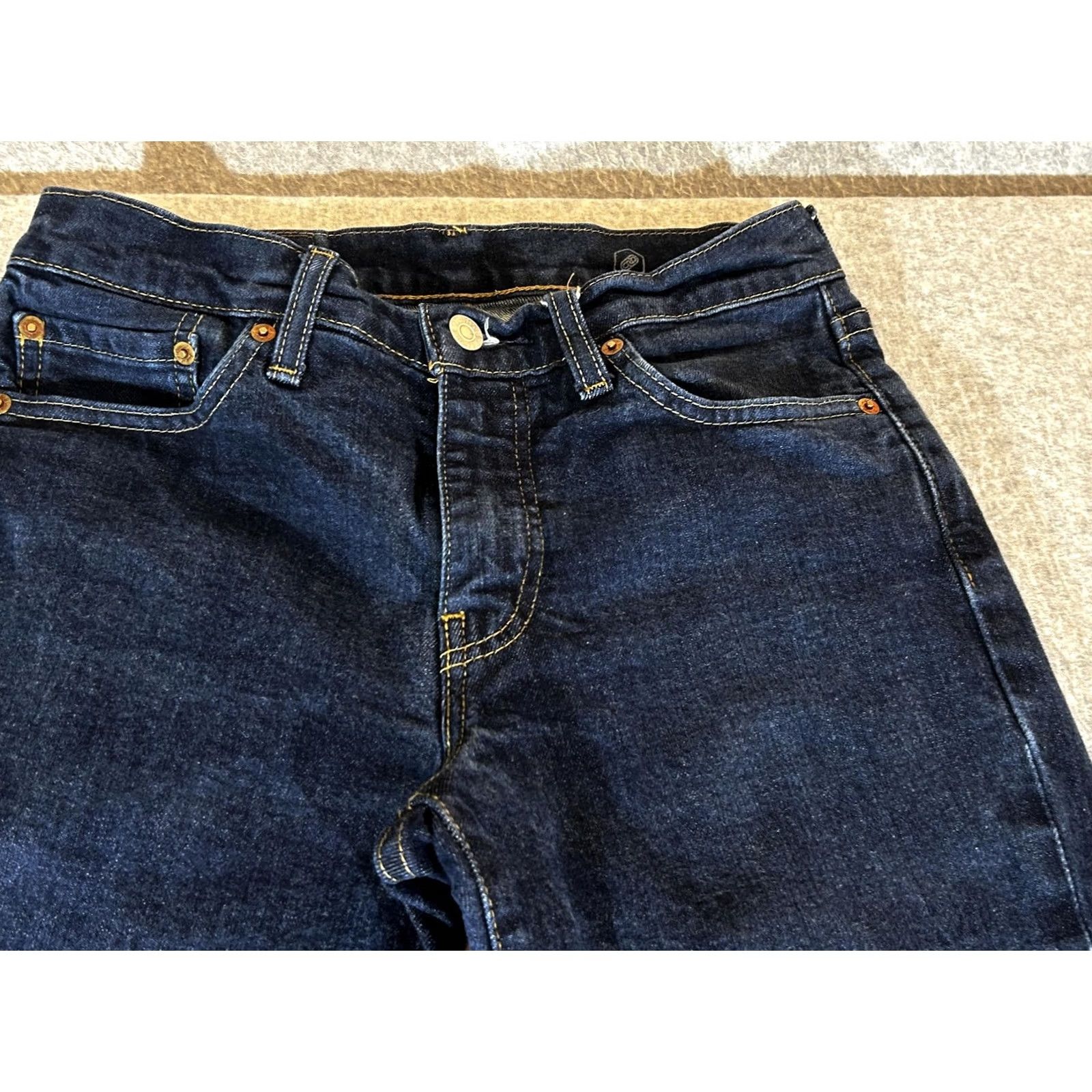 Levi's Levi's 511 Jeans Mens 29x30 Slim Tapered Dark Wash Blue Denim Stretch Premium Denim Jeans Slim Fit Levi's 511 Mens Dark Wash 29x30 Pants Women? Size US 29 - 2 Thumbnail