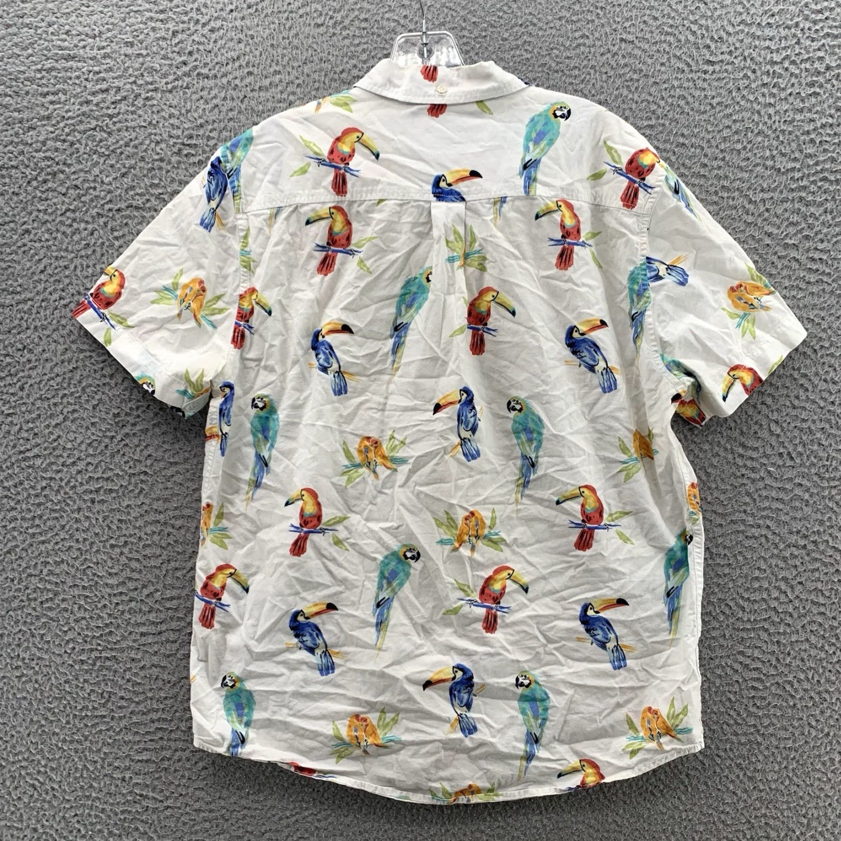 Chubbies Chubbies Shirt Mens Medium White Tropical Bird Print Surf Camp Preppy Size US M / EU 48-50 / 2 - 4 Thumbnail