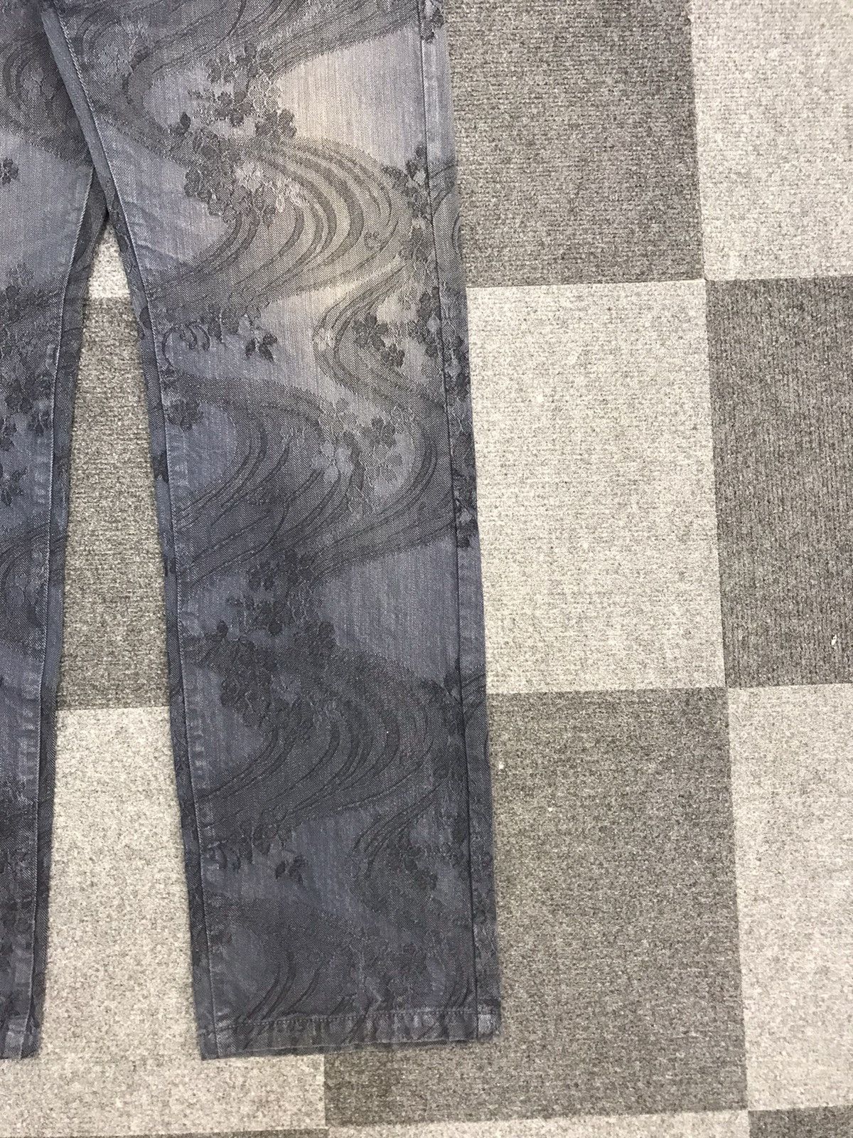 Japanese Brand Archival ZEN KYOTO Sakura Mural Jeans Size US 31 - 8 Thumbnail