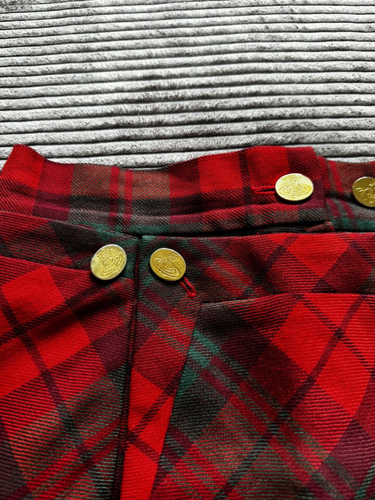 Vivienne Westwood 90s Runaway Vivienne Westwood Red Macpoiret Tartan Skirt Rar Size 28" / US 6 / IT 42 - 9 Thumbnail