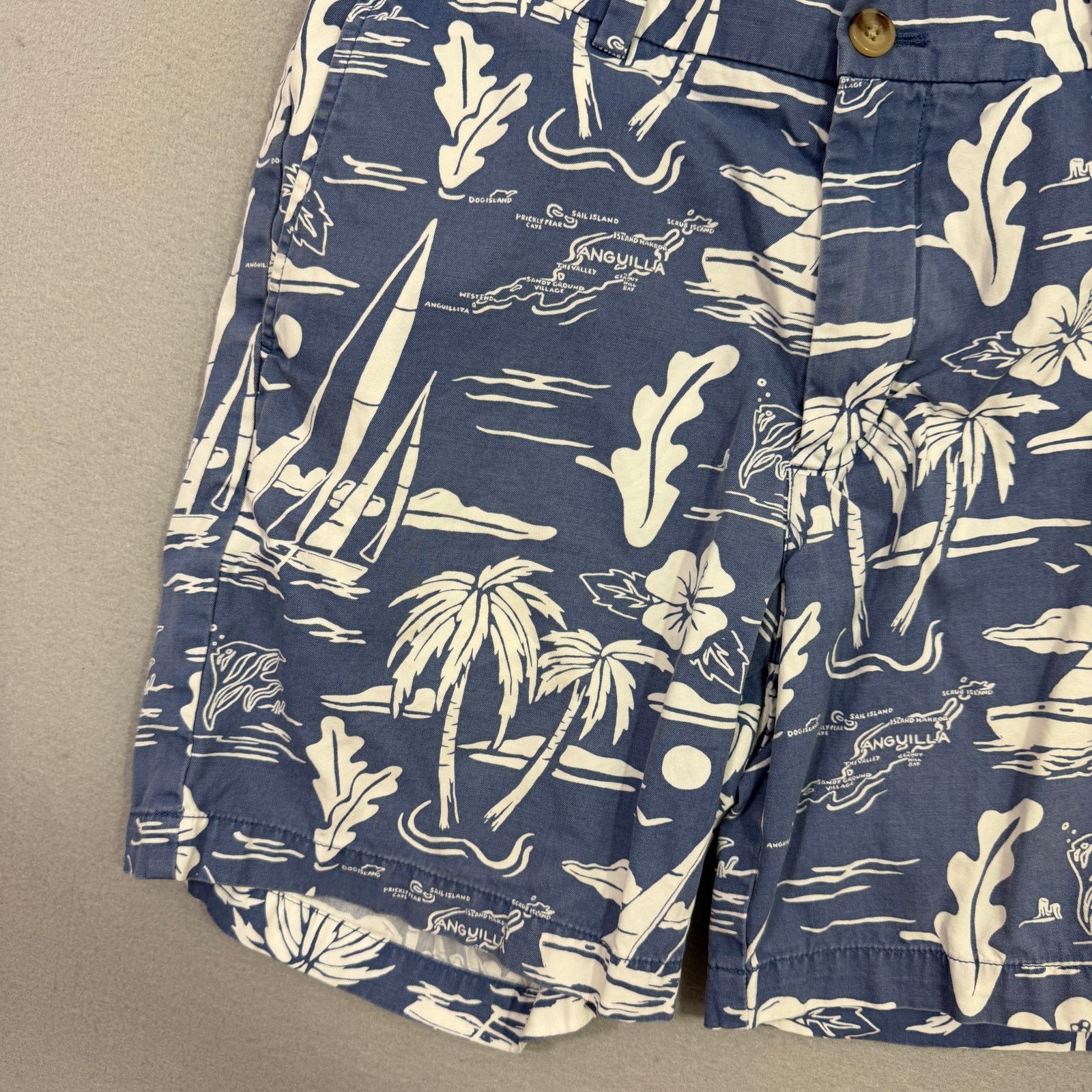 Vineyard Vines Vineyard Vines Breaker Shorts Men's 32 Blue Floral Hawaiian Size US 32 / EU 48 - 3 Thumbnail