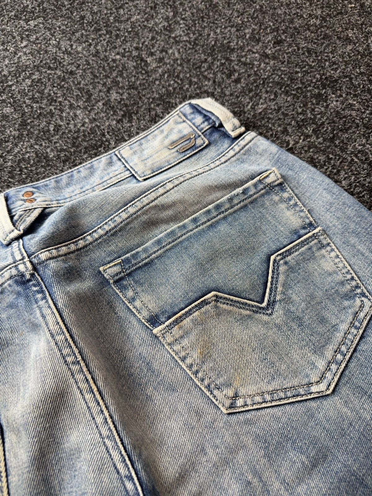 Diesel Luxury 00s Y2K Dirty Diesel Larkee Straight Leg Faded Jeans Size US 34 / EU 50 - 19 Thumbnail