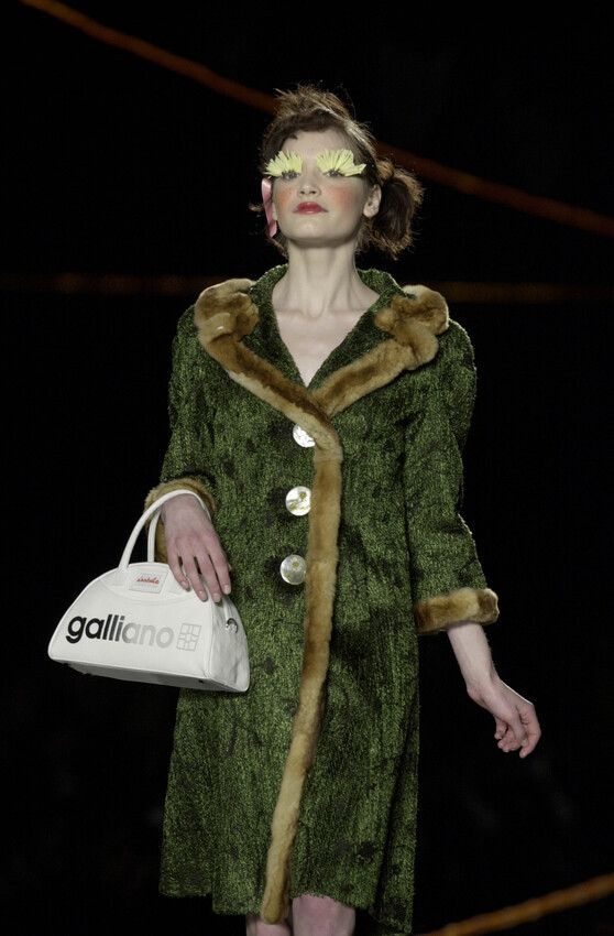John Galliano JOHN GALLIANO F/W 2000 Rabbit Fur Runway Trimmed Jacket Coat Size M / US 6-8 / IT 42-44 - 6 Thumbnail