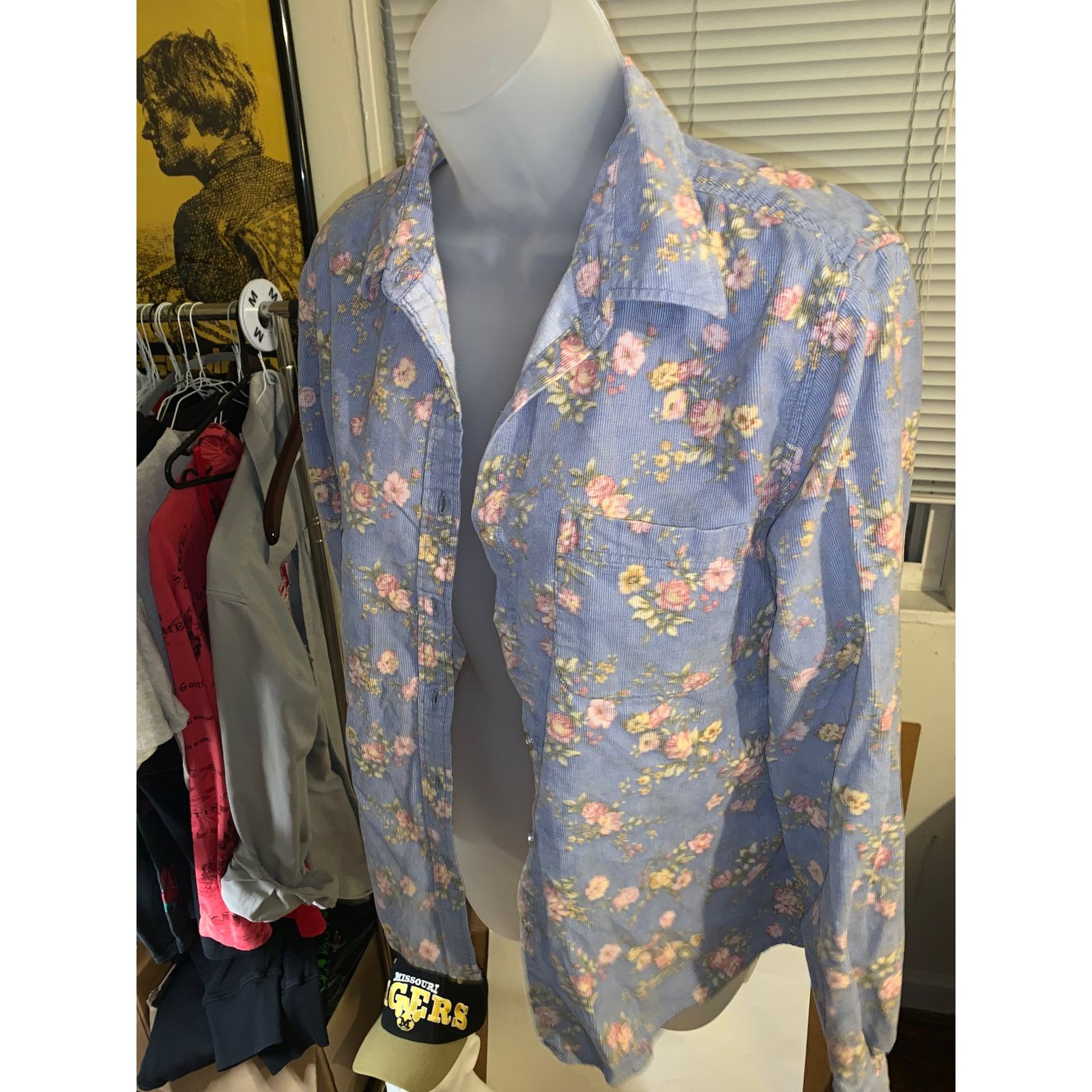 L.L. Bean L L Bean Floral Button Up Shirt Womens Small Blue Cotton Size S / US 4 / IT 40 - 2 Thumbnail