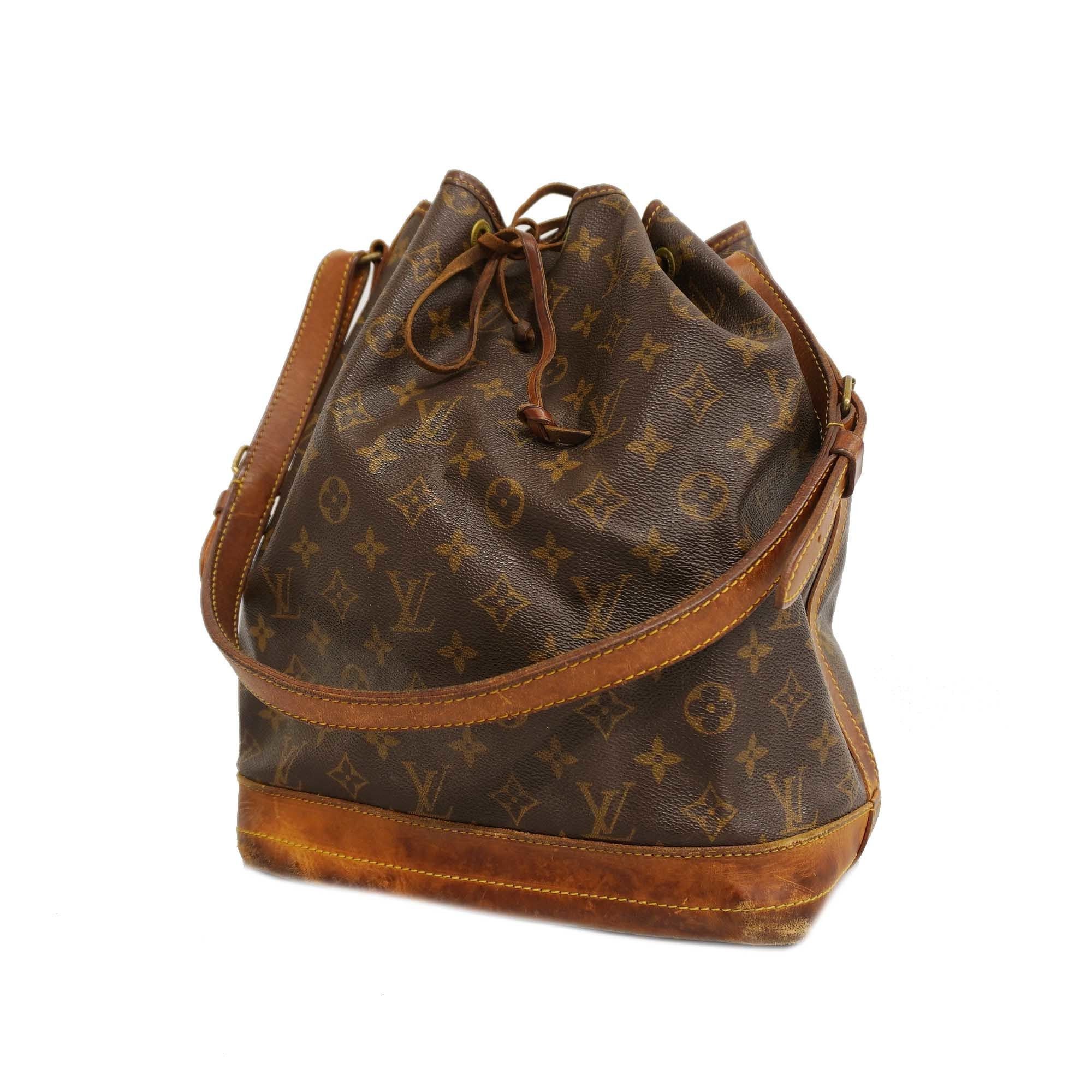 Authenticated Used Louis Vuitton LOUIS VUITTON Monogram Noe drawstring bag  shoulder M42224 