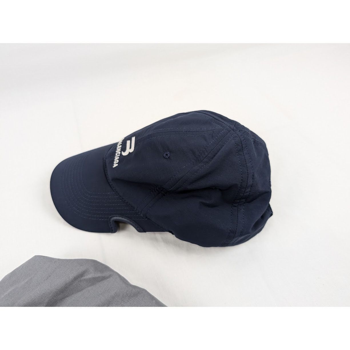 Balenciaga o1rshd1 Size: S / Hat Notch Tracksuit Nylon Tracksuit Size ONE SIZE - 22 Thumbnail