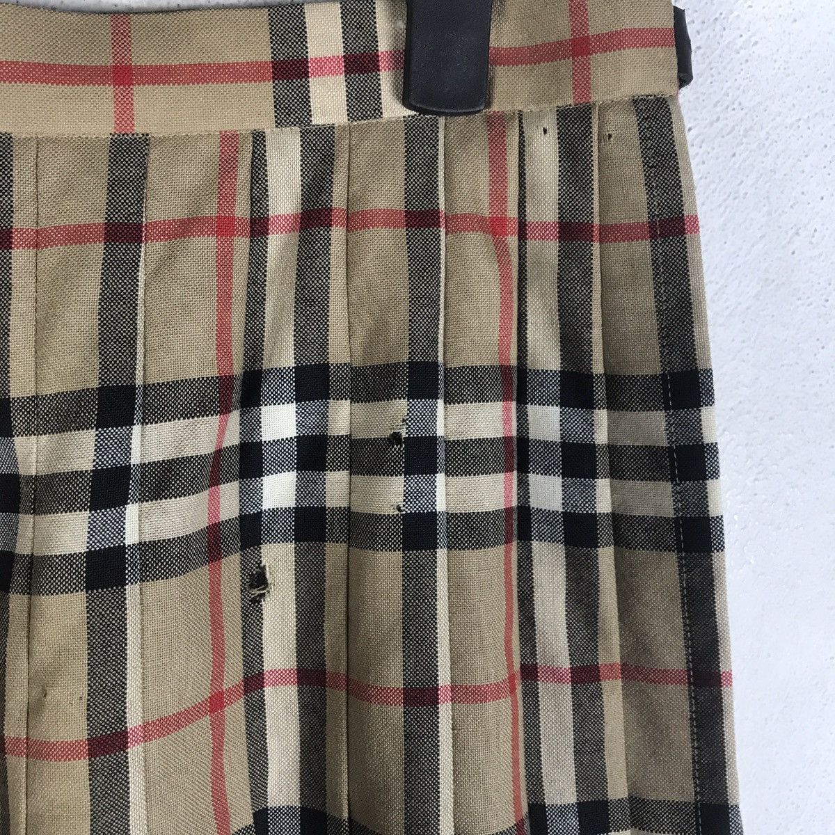 Burberry Burberry London Nova Check Pleated Wool Midi Kilt Skirt Size 27" / US 4 / IT 40 - 5 Thumbnail