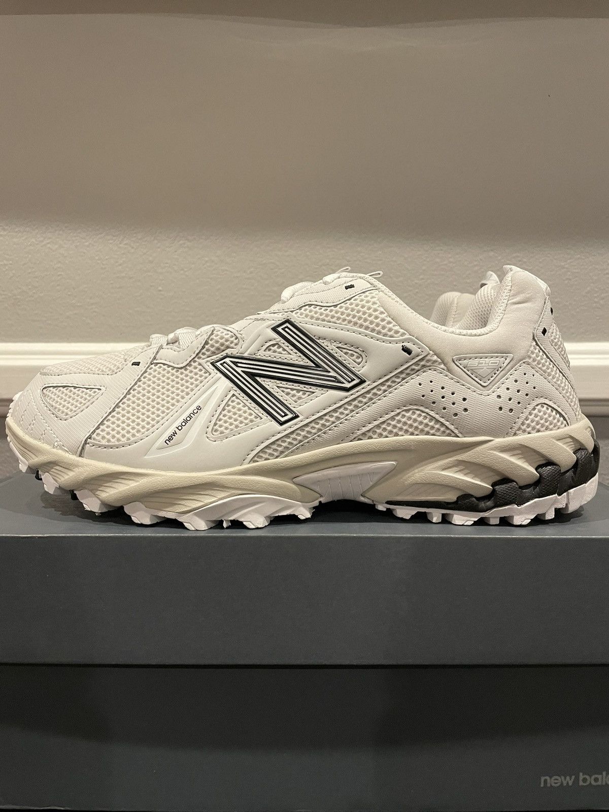 New Balance New Balance 610 Nimbus Cloud White Black Size 9 Men’s Size US 9 / EU 42 - 1 Thumbnail