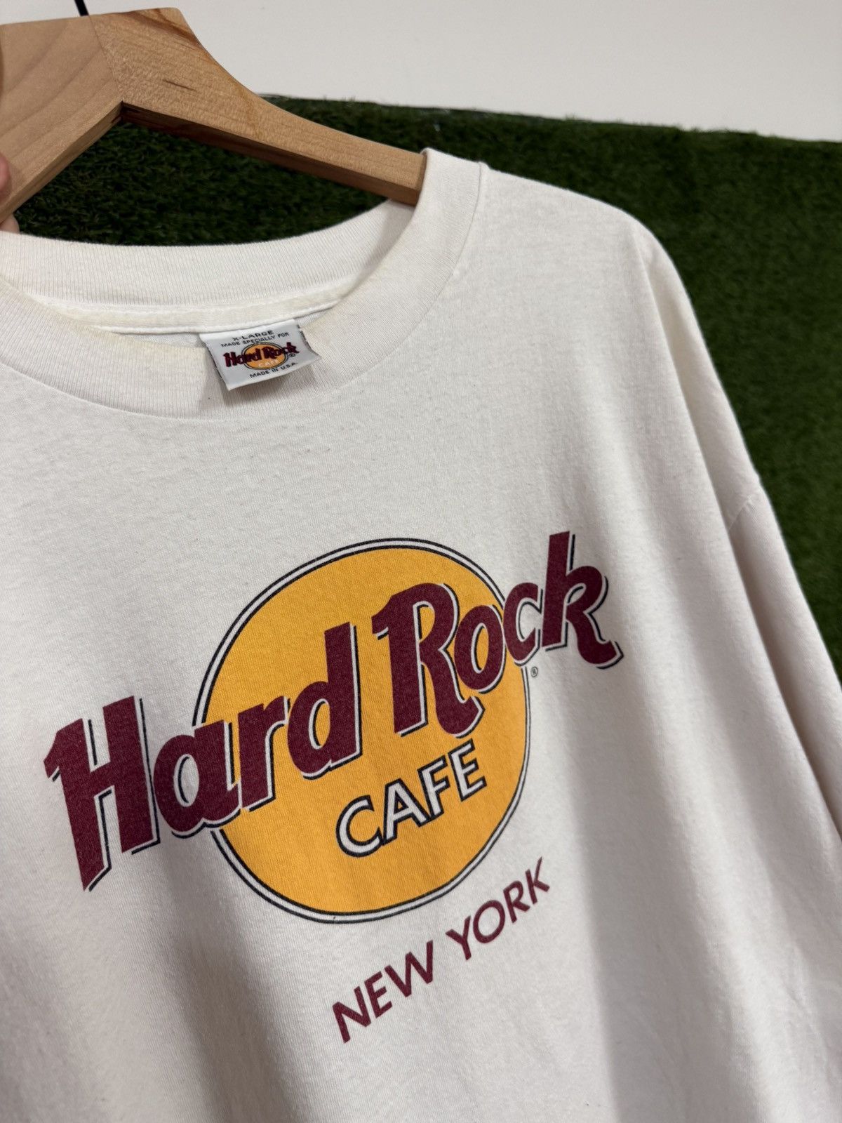 Hard Rock Cafe Vintage Hard Rock Cafe New York Restaurant Food T Shirt NY Size US XL / EU 56 / 4 - 4 Thumbnail