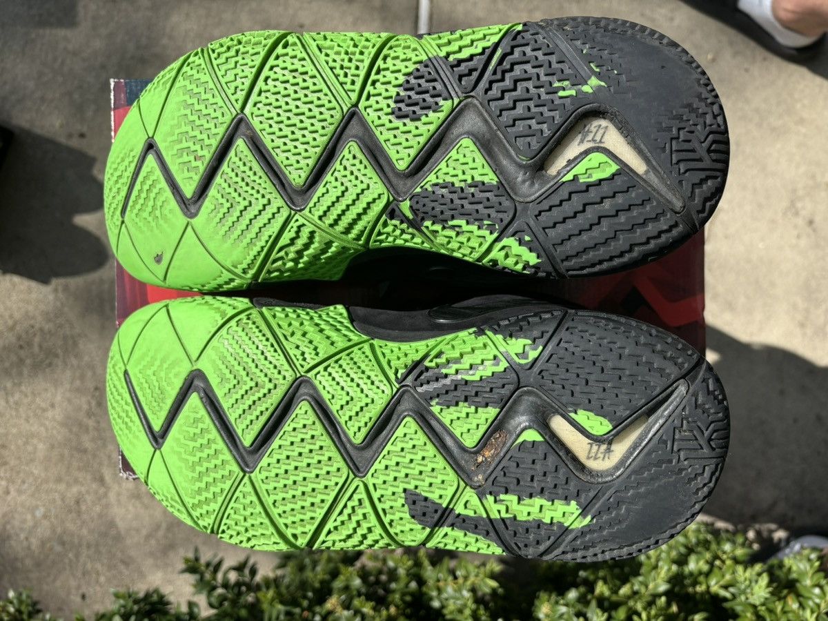 Nike Kyrie 4 'Halloween' Size US 12 / EU 45 - 7 Thumbnail