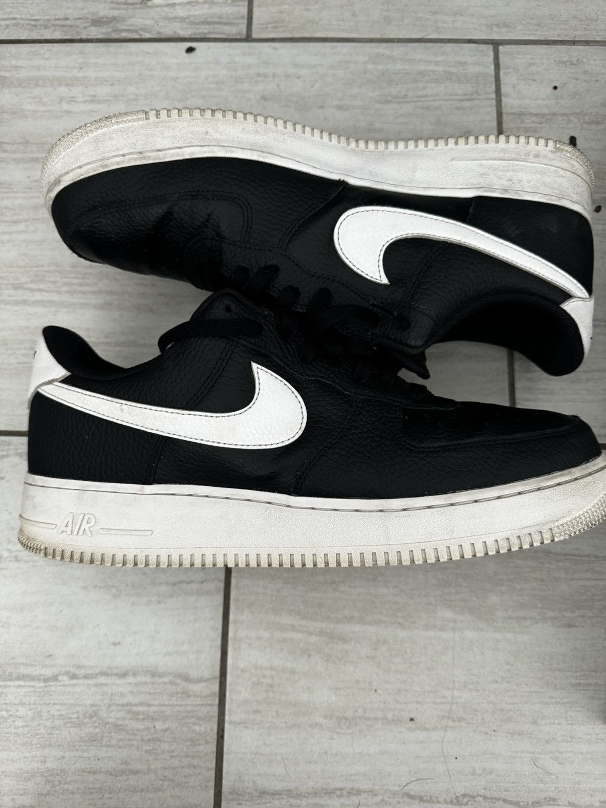 Nike Nike Air Force 1 ‘07 White and Black Size US 13 / EU 46 - 1 Thumbnail