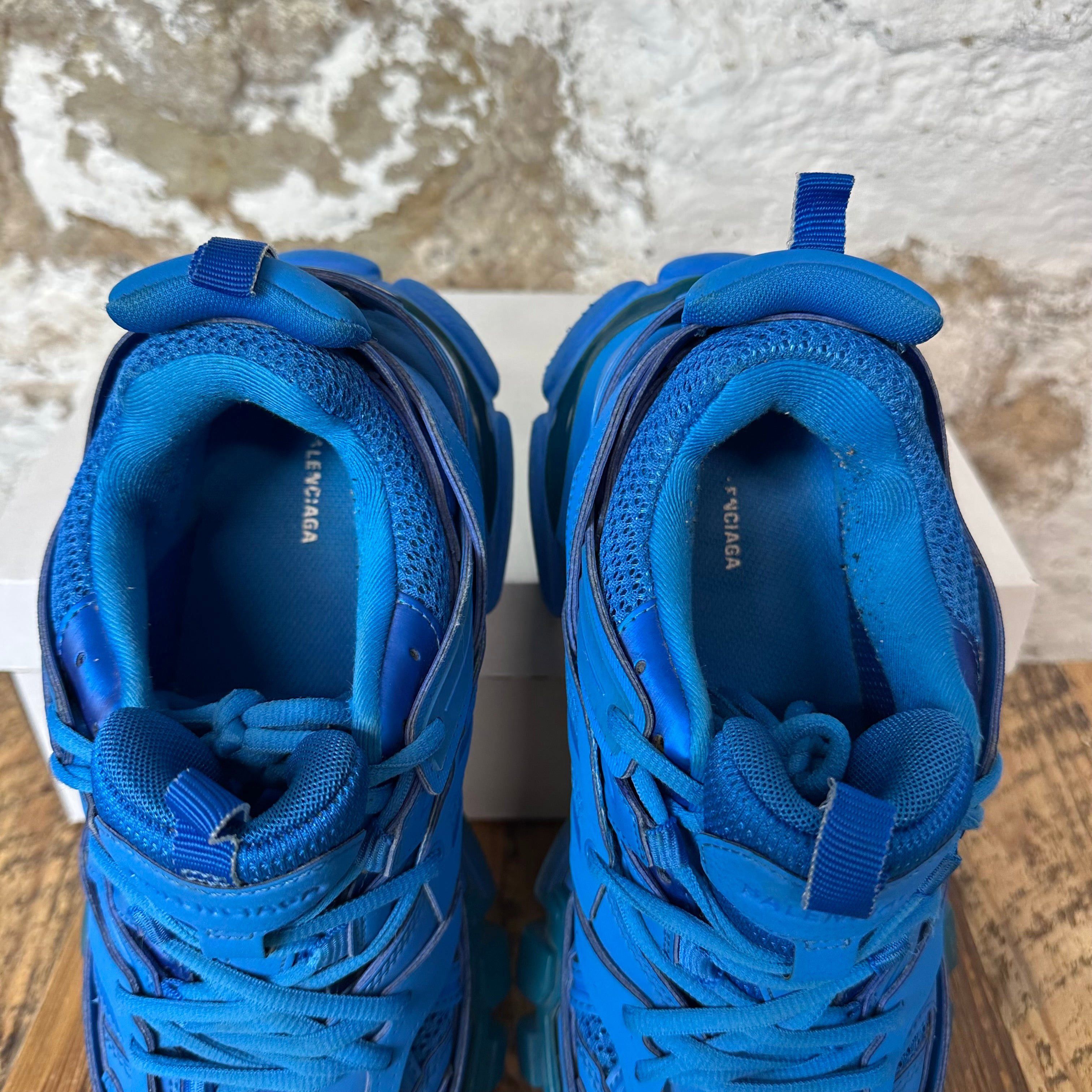 Balenciaga Balenciaga Track Runner Triple Blue Sneaker Sz 7 (40) Size US 7 / EU 40 - 4 Thumbnail