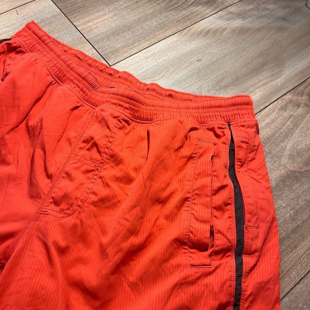 Lululemon Lululemon Red Athletic Workout Shorts 9” inseam Men Large Bi Size US 36 / EU 52 - 2 Thumbnail