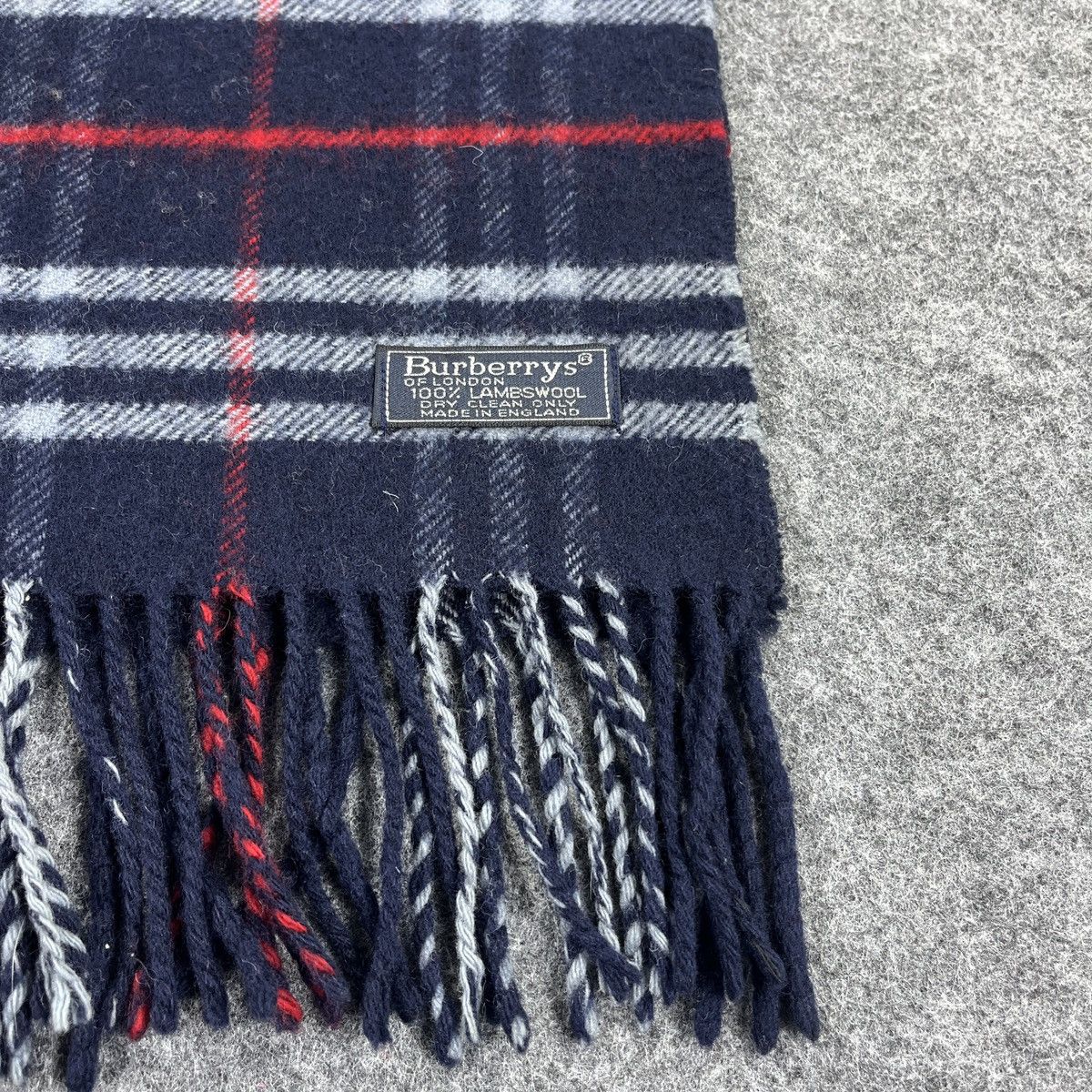 Burberry × Vintage Burberry Scarf / Muffler / Neckwear T011 Size ONE SIZE - 8 Thumbnail