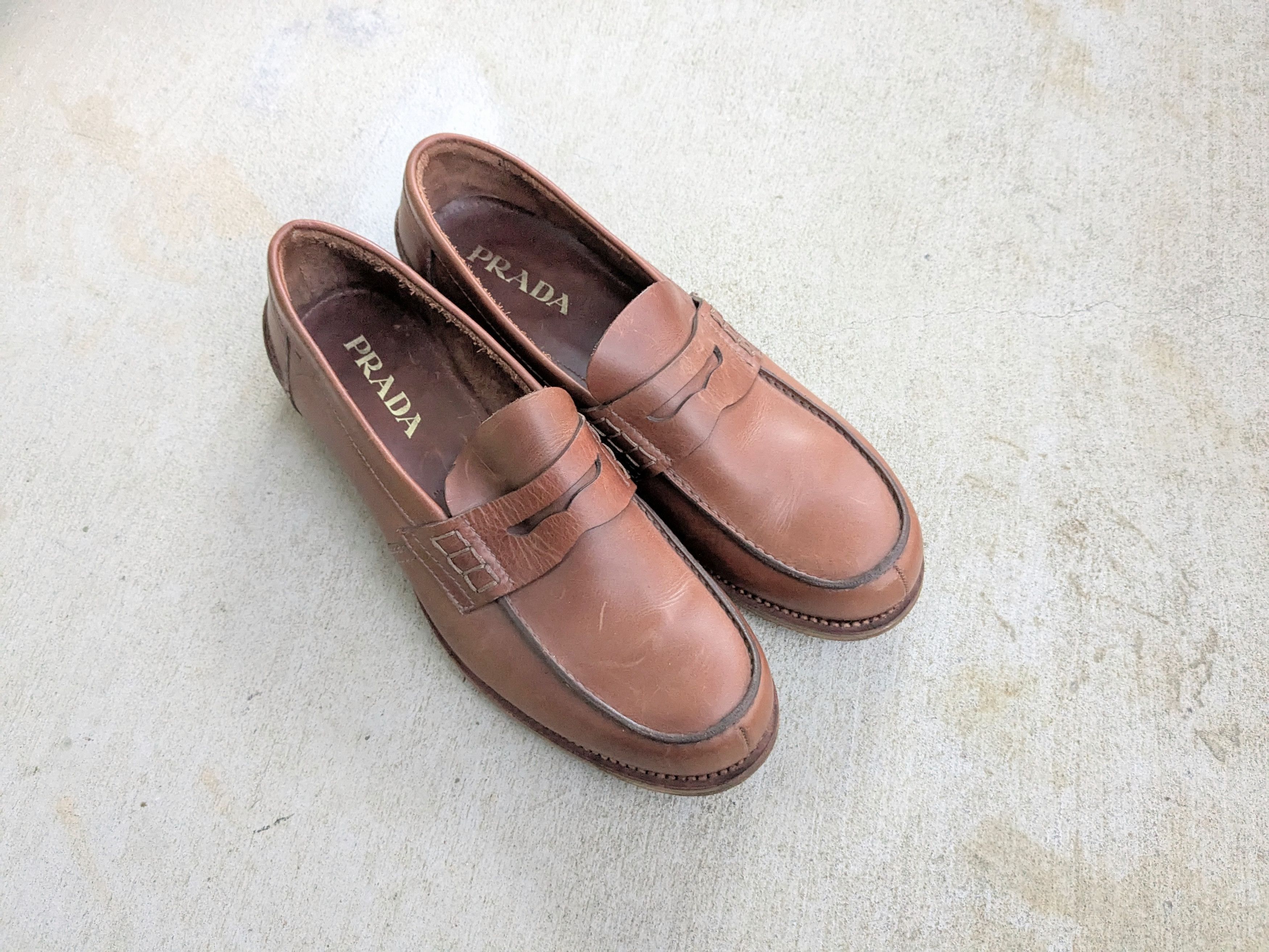 パンプス PRADA LACED MOCCASINS IN COGNAC LEATHER Prada Laced moccasins in cognac leather | TheDoubleF