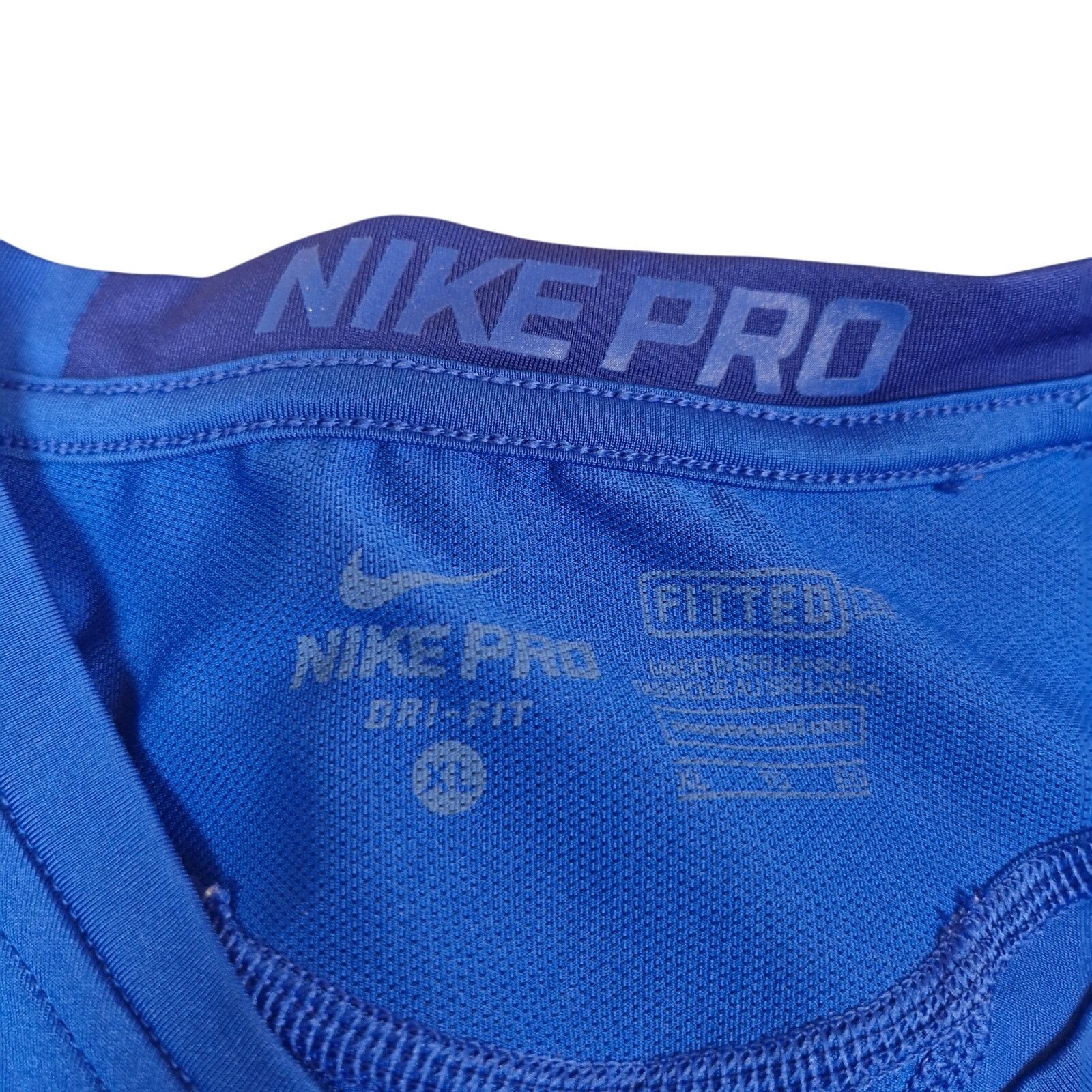 Nike Nike Pro Combat Fitted Shirt Men’s M Blue Dri-Fit Size US XL / EU 56 / 4 - 4 Thumbnail