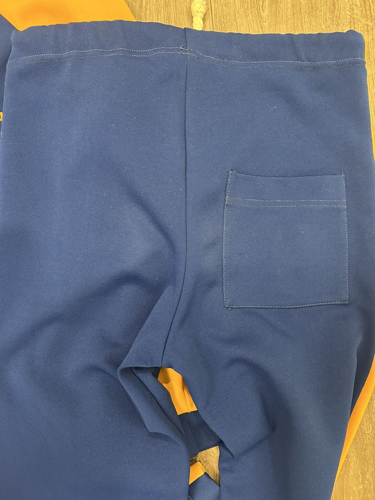 Vintage Vintage 80s UCLA Bruins sweatsuit sweatshirt jacket Size US M / EU 48-50 / 2 - 6 Thumbnail