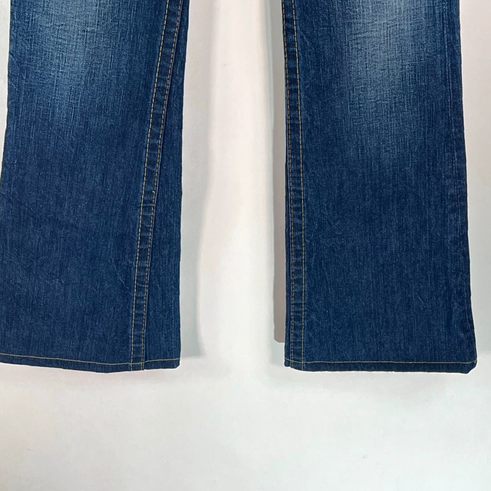 True Religion VINTAGE True Religion World Tour Bobby Jeans Boot Cut 26 Women's Blue 30X32 Low Rise US Size 26" / US 2 / IT 38 - 4 Thumbnail
