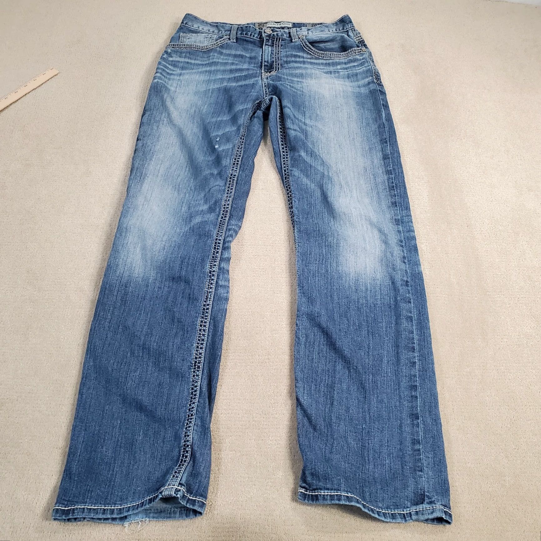 Vintage BKE Tyler Jeans Mens 33 L Blue Buckle Medium Wash Straight Leg Buckle BKE Logo Jeans Mens Regular Fit Denim Cotton Used Vintage No Size US 33 - 2 Thumbnail