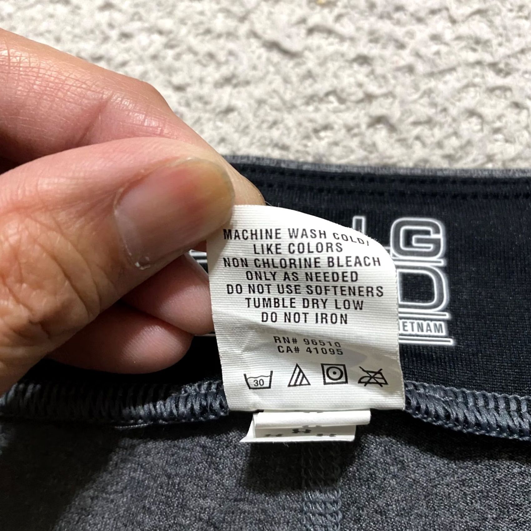 Under Armour Under Armour Womens Leggings Capri Gray XS? (invalid) Size 36" / US 14 / IT 50 - 4 Thumbnail