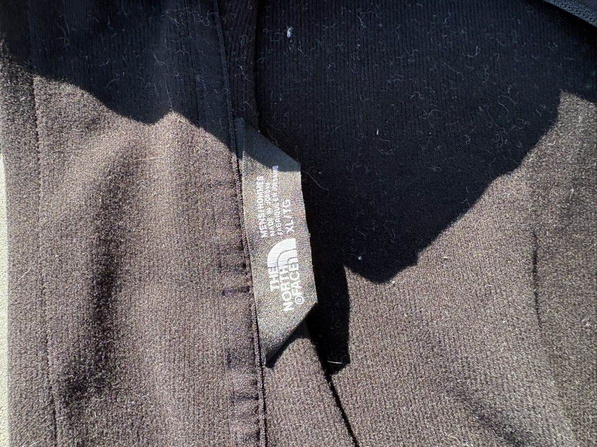 The North Face × Vintage Vintage Black North Face Quarter Zip Size US XL / EU 56 / 4 - 4 Thumbnail