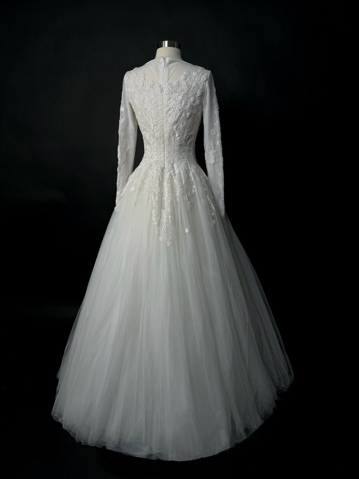 Other Preloved US 6 Anna Augusta Long Sleeve Wedding Dress Size M / US 6-8 / IT 42-44 - 10 Thumbnail