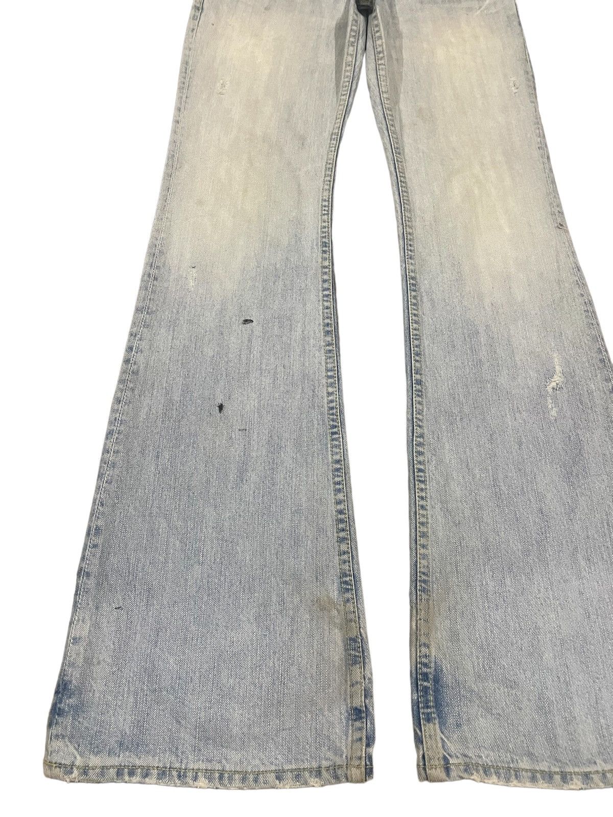 Japanese Brand Vintage Japanese Denim Womenswear Low Waisted Flare Jeans Size 30" / US 8 / IT 44 - 6 Thumbnail