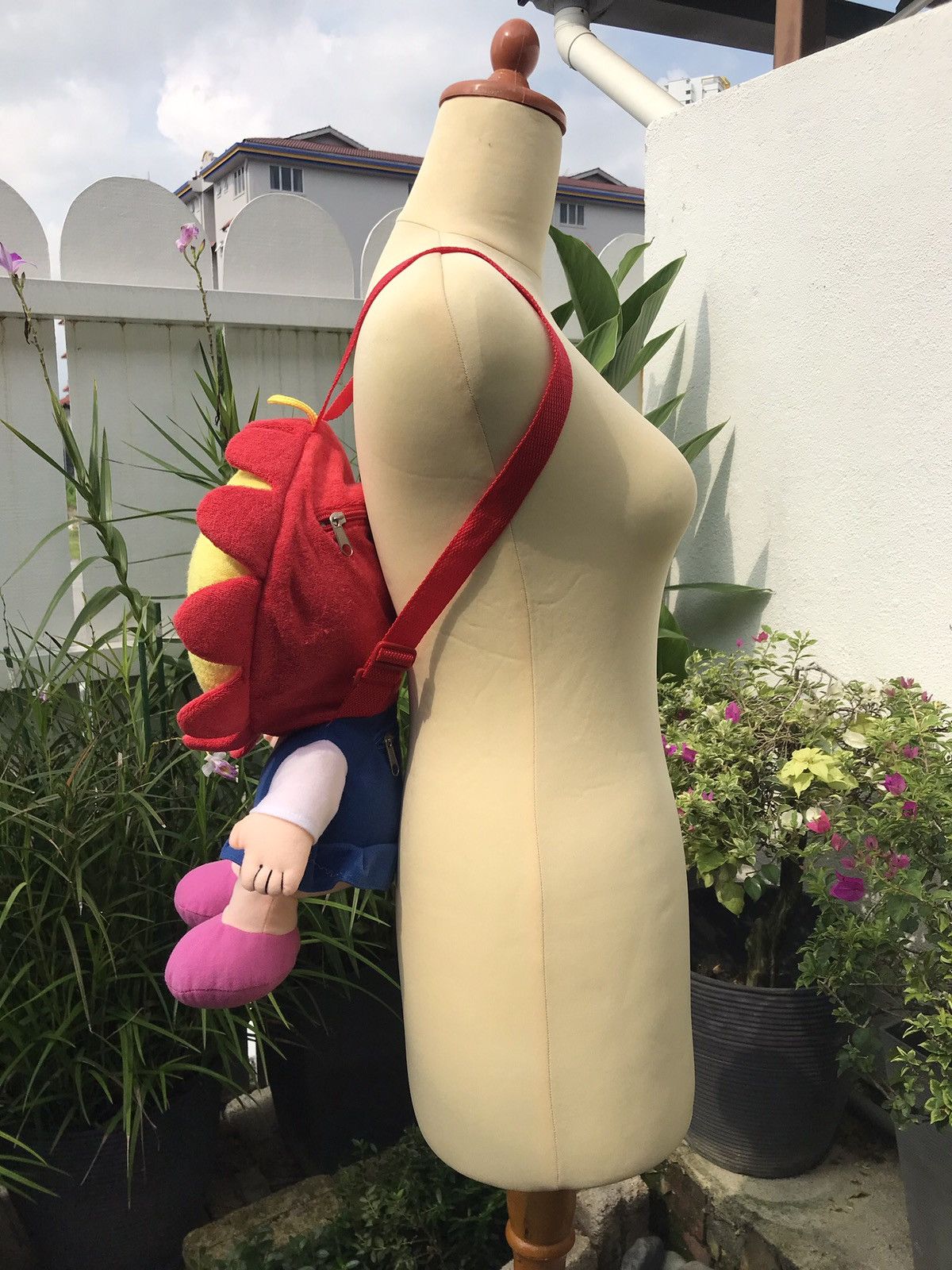 Japanese Brand SUNFLOWER PLUSH BACKPACK Size ONE SIZE - 3 Thumbnail
