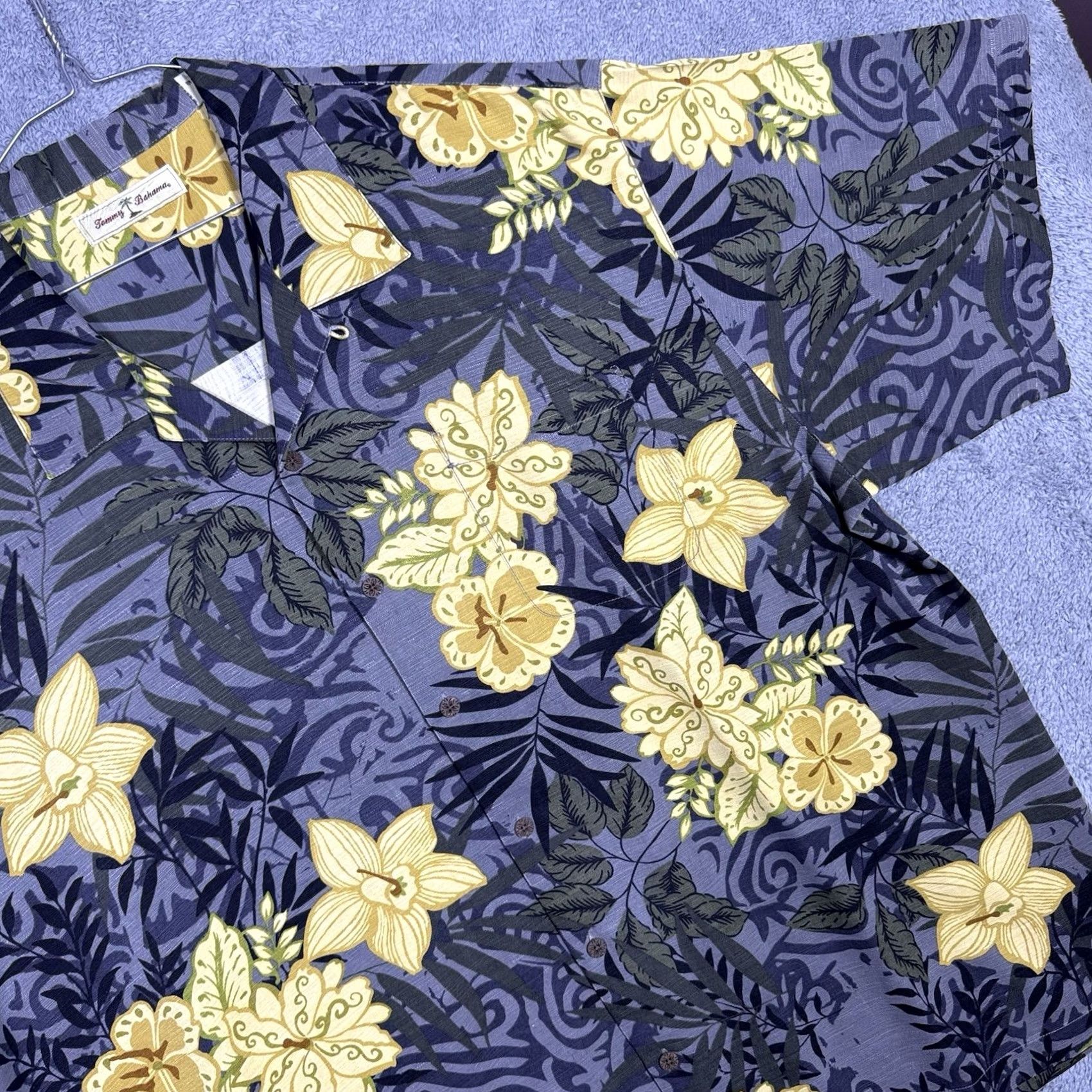 Tommy Bahama Tommy Bahama Shirt Mens 2XL Camp Floral 100% Silk IslandZone Hawaiian Shirt, Yellow, Short Sleeve, Button-Up, Casual/Night, Beach Resortwear Mens Size US XXL / EU 58 / 5 - 2 Thumbnail