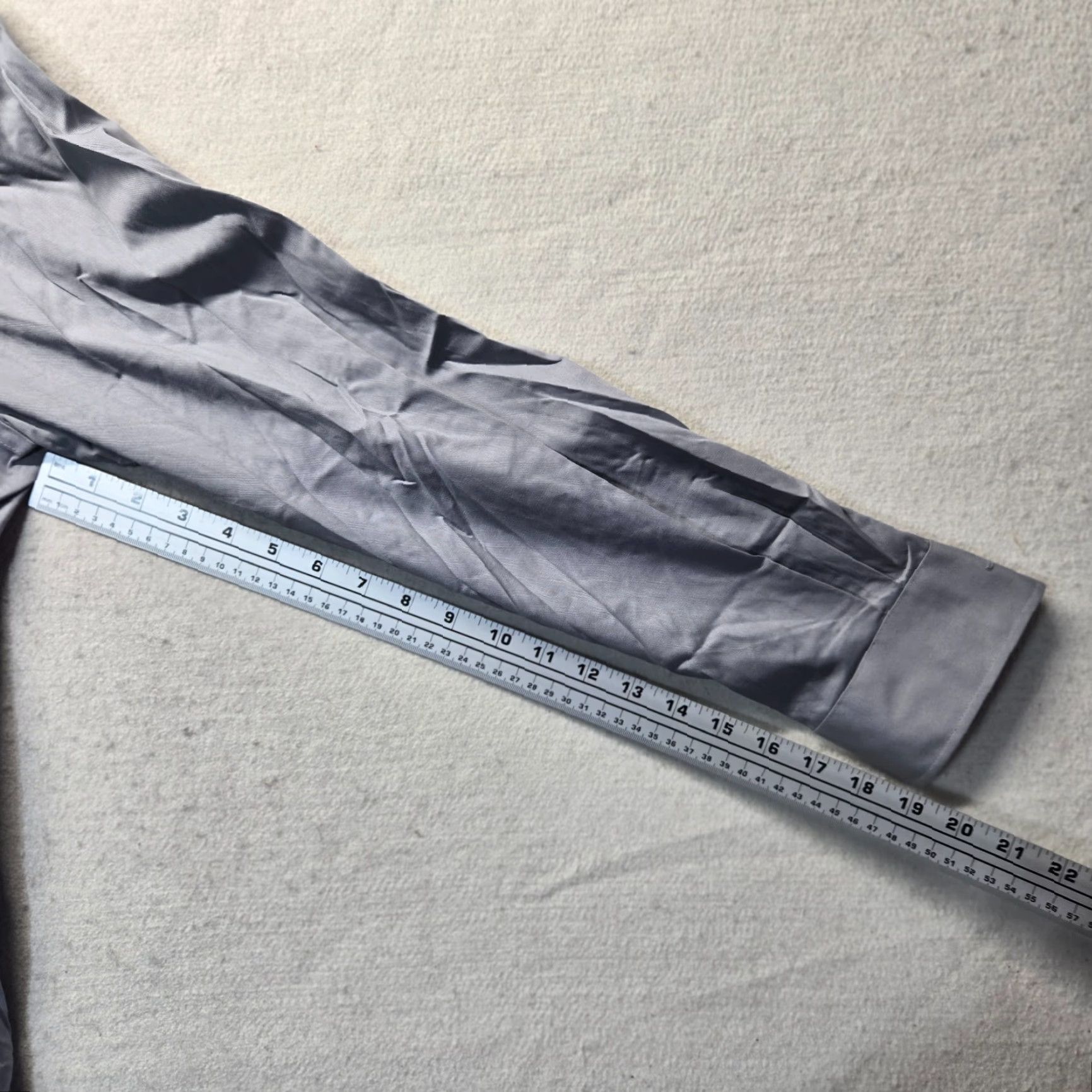 Van Heusen Van Heusen Flex Solid Gray Dress Shirt Slim Fit Stretch Adult 16 34/35 Men's Size 42R - 6 Thumbnail