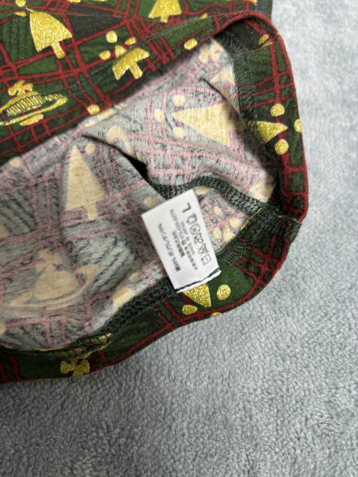Vivienne Westwood Vivienne Westwood Logo Size L / US 10 / IT 46 - 5 Thumbnail