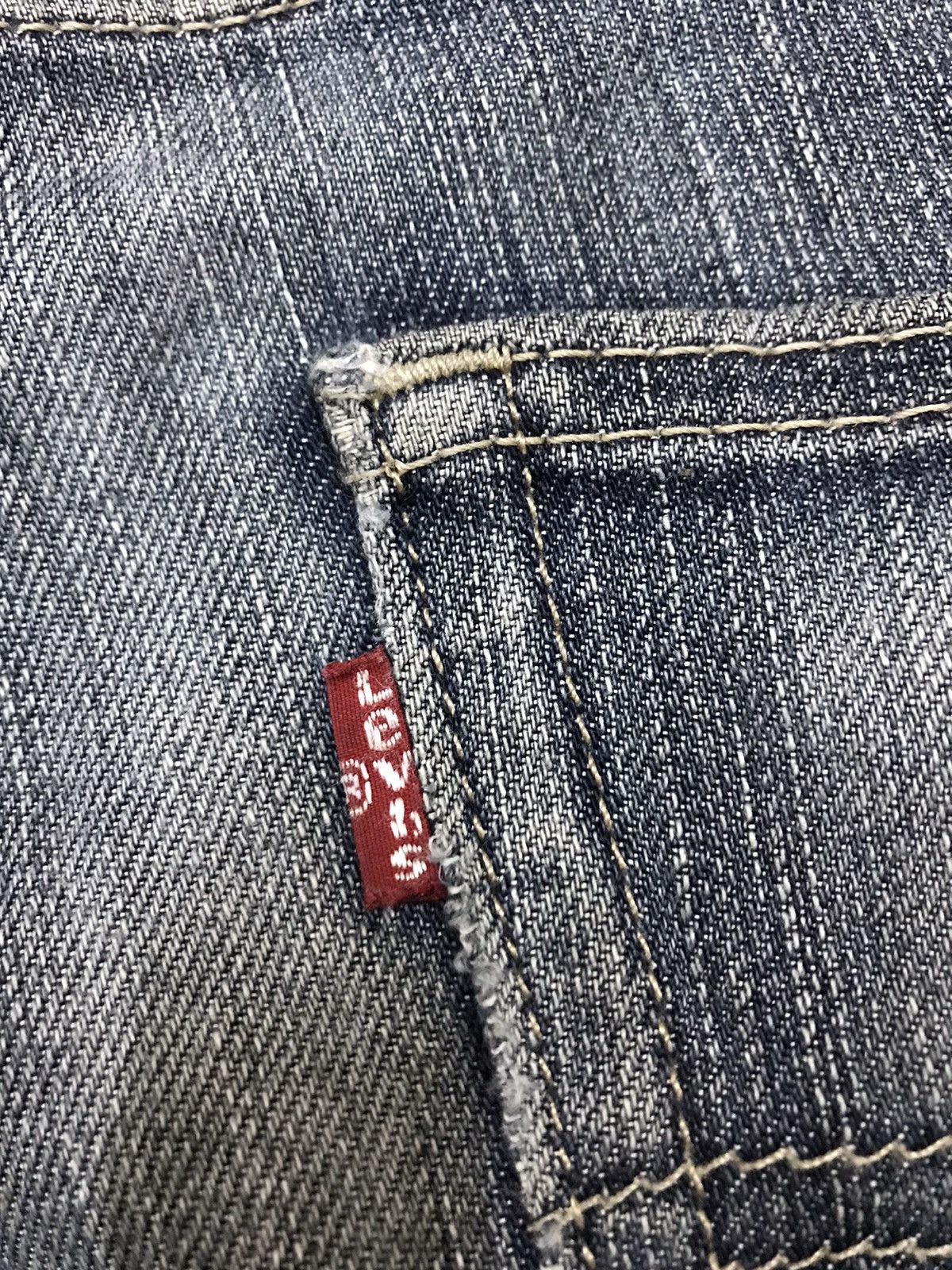Levi's Vintage Clothing Vintage Levis Slim Tapered Distressed Denim Jeans Size US 31 - 11 Thumbnail