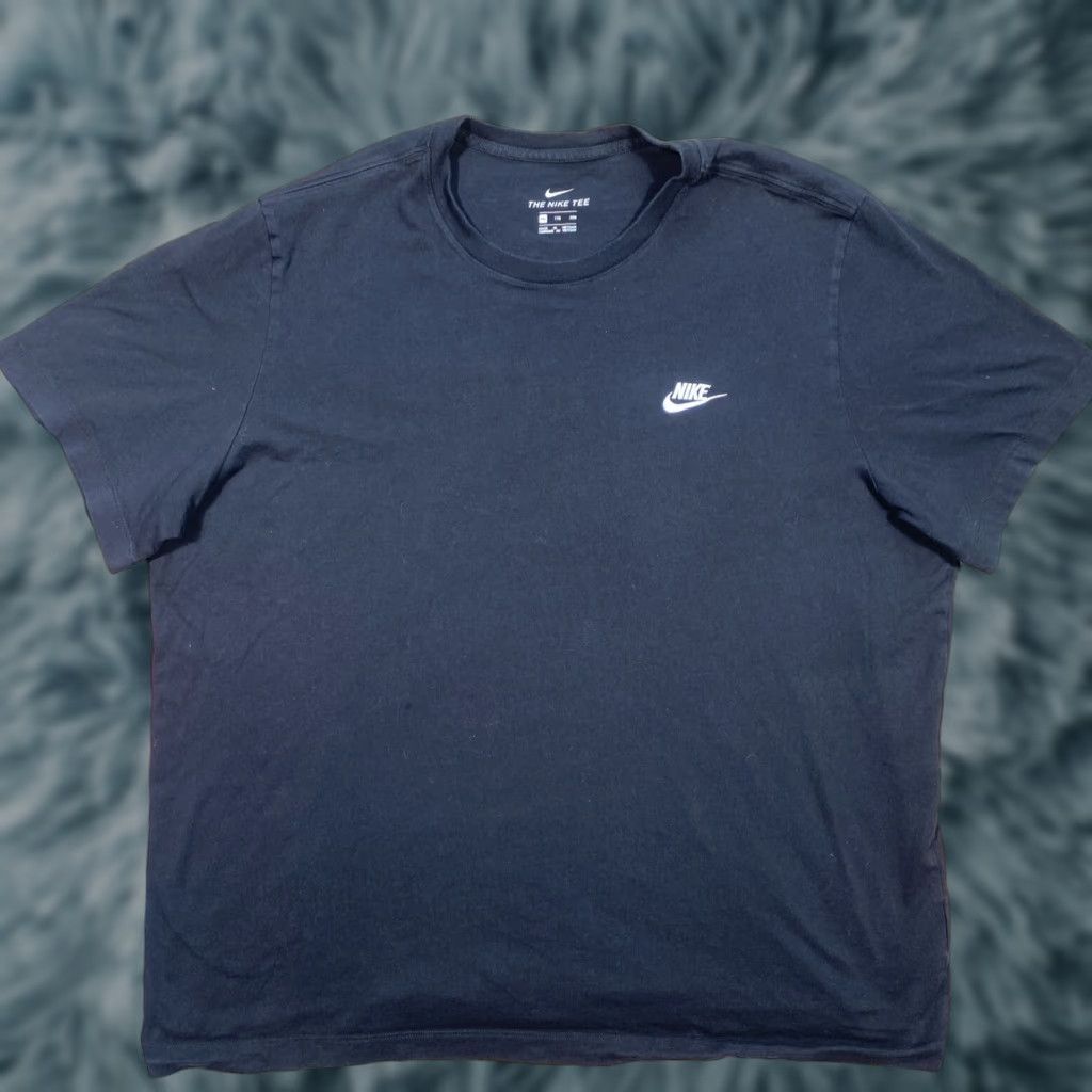Nike Nike T-Shirt Men XXL Black Short Sleeve Breathable Cotton Crew Embroidered Logo Size US L / EU 52-54 / 3 - 1 Thumbnail