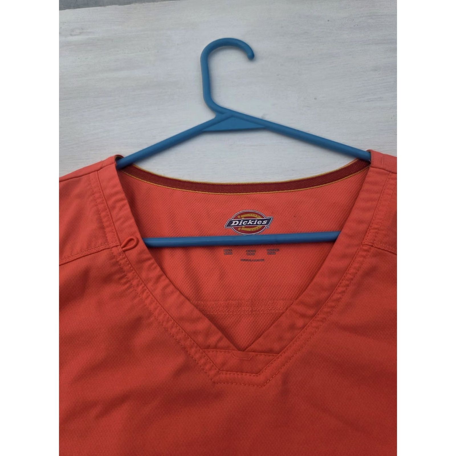 Dickies Dickies Scrub Uniform Top Womens 2XL Orange Medical Nurse Work Dental Shirt Womens Orange Medical Dickies 2XL Size XXL / US 16-18 / IT 52-54 - 4 Thumbnail