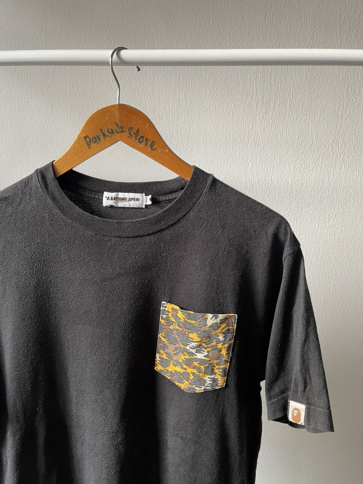 Bape × Nigo Bathing ape Camo pocket tee Size US M / EU 48-50 / 2 - 3 Thumbnail