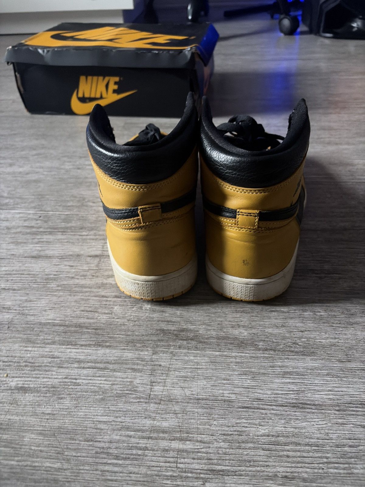 Jordan Brand Jordan 1 OG ‘Pollen’ Size US 11.5 / EU 44-45 - 4 Thumbnail