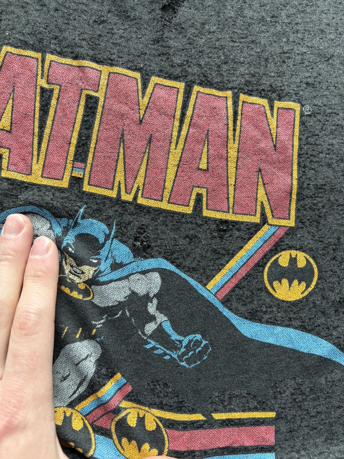 Vintage Vintage 80s Batman Graphic Tee Paper Thin Thrashed Size US L / EU 52-54 / 3 - 6 Thumbnail
