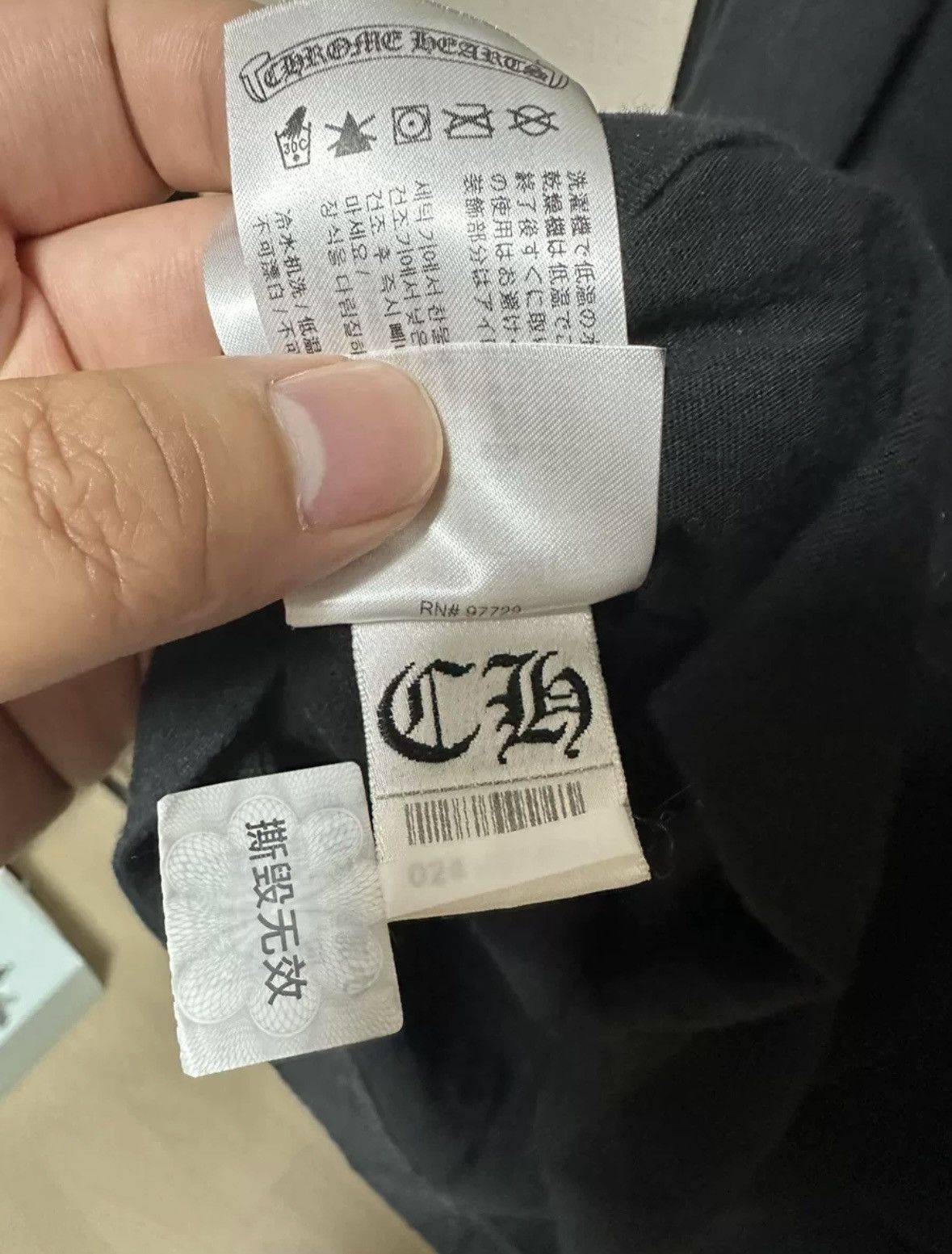Chrome Hearts Chrome hearts rainbow cross long sleeve Size US S / EU 44-46 / 1 - 7 Thumbnail