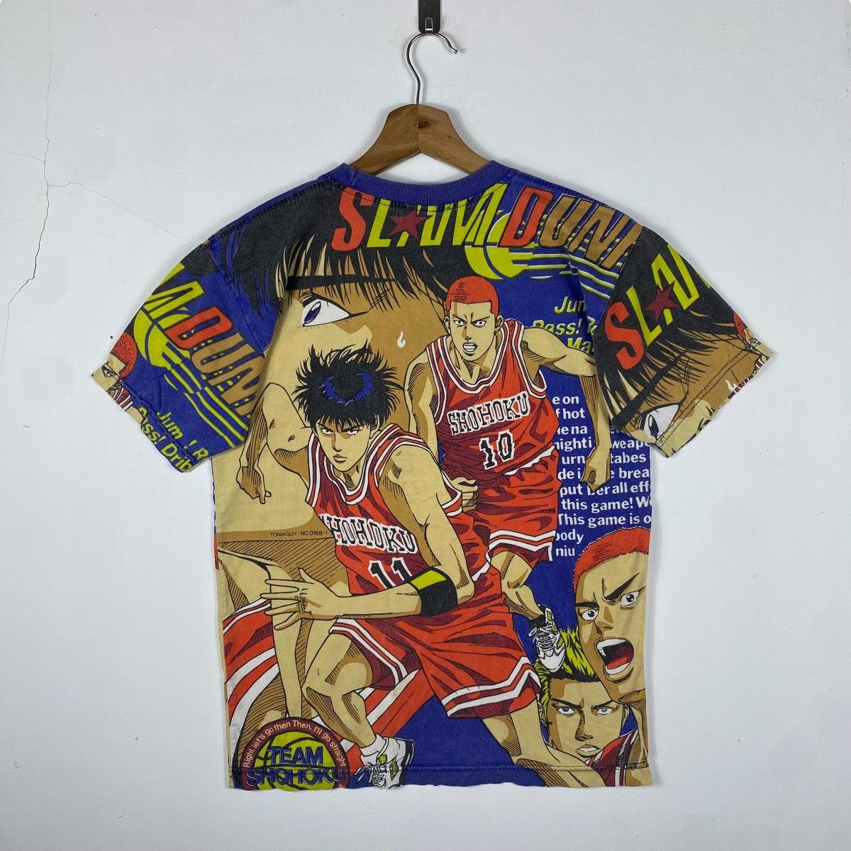 Anime Vintage 90's SLAMDUNK Sakuragi & Rukawa Full Print Anime Tee Size US M / EU 48-50 / 2 - 4 Thumbnail
